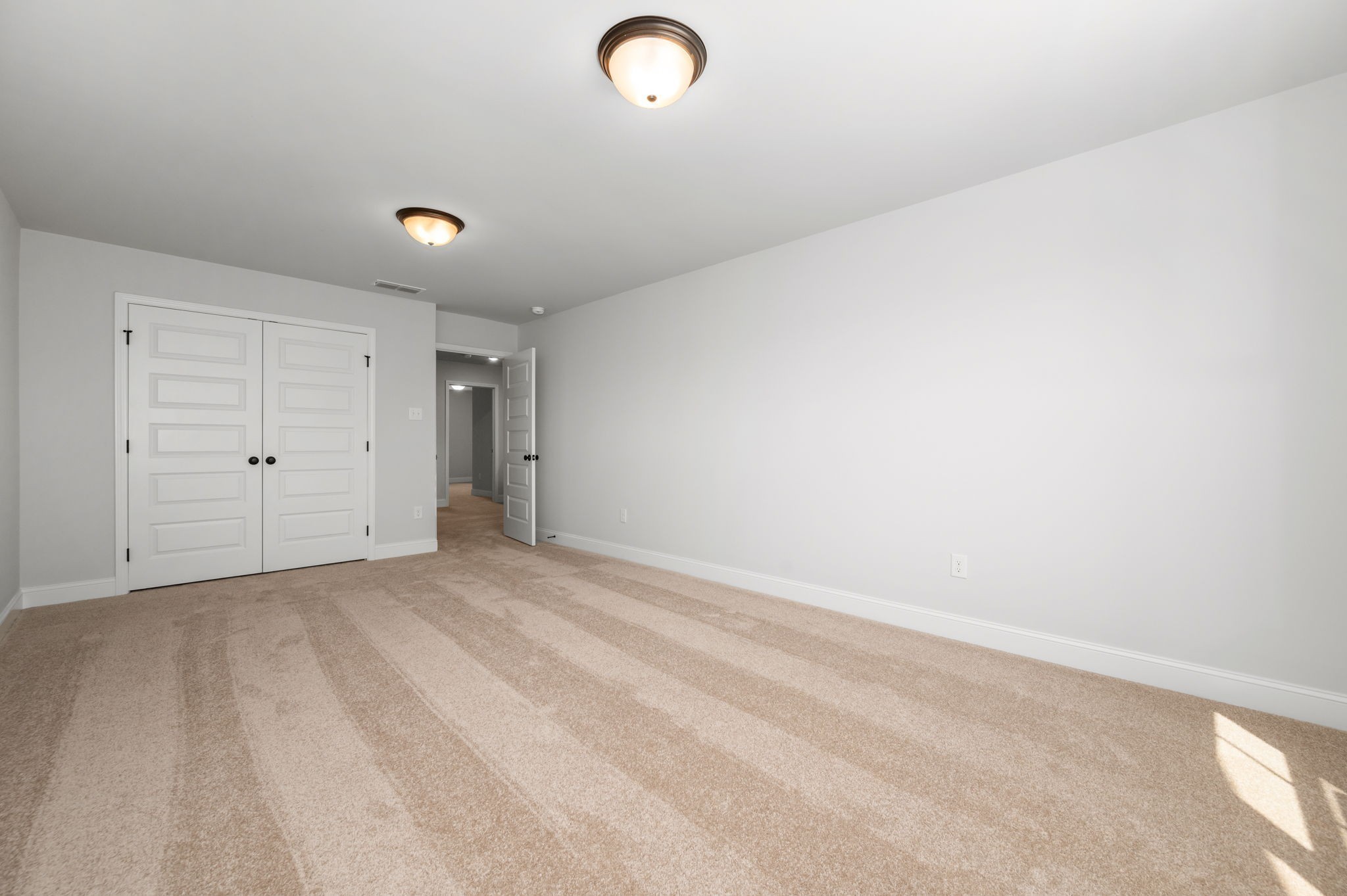 512 Rohan Drive Property Photo 20