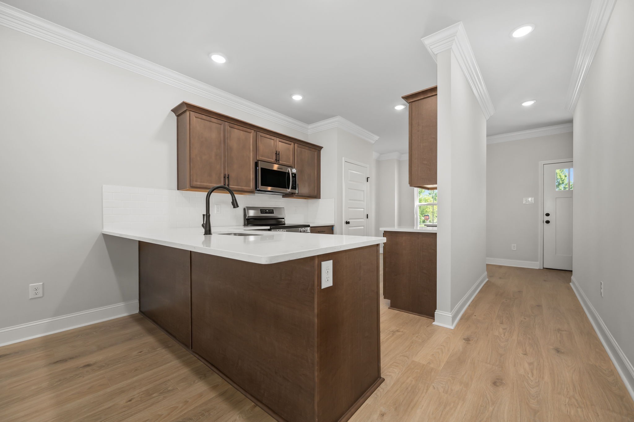 529 Rohan Drive Property Photo 6