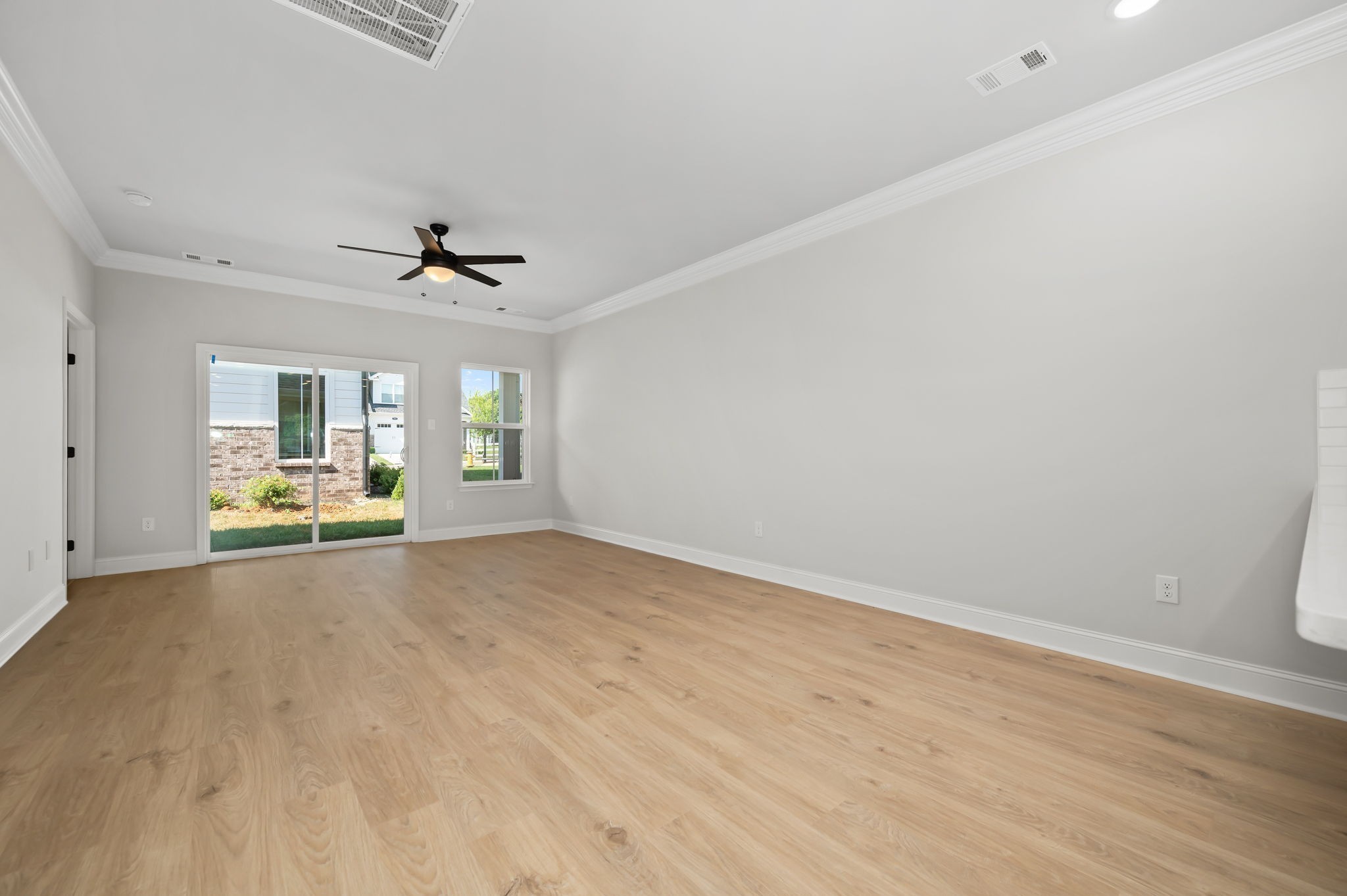 529 Rohan Drive Property Photo 7