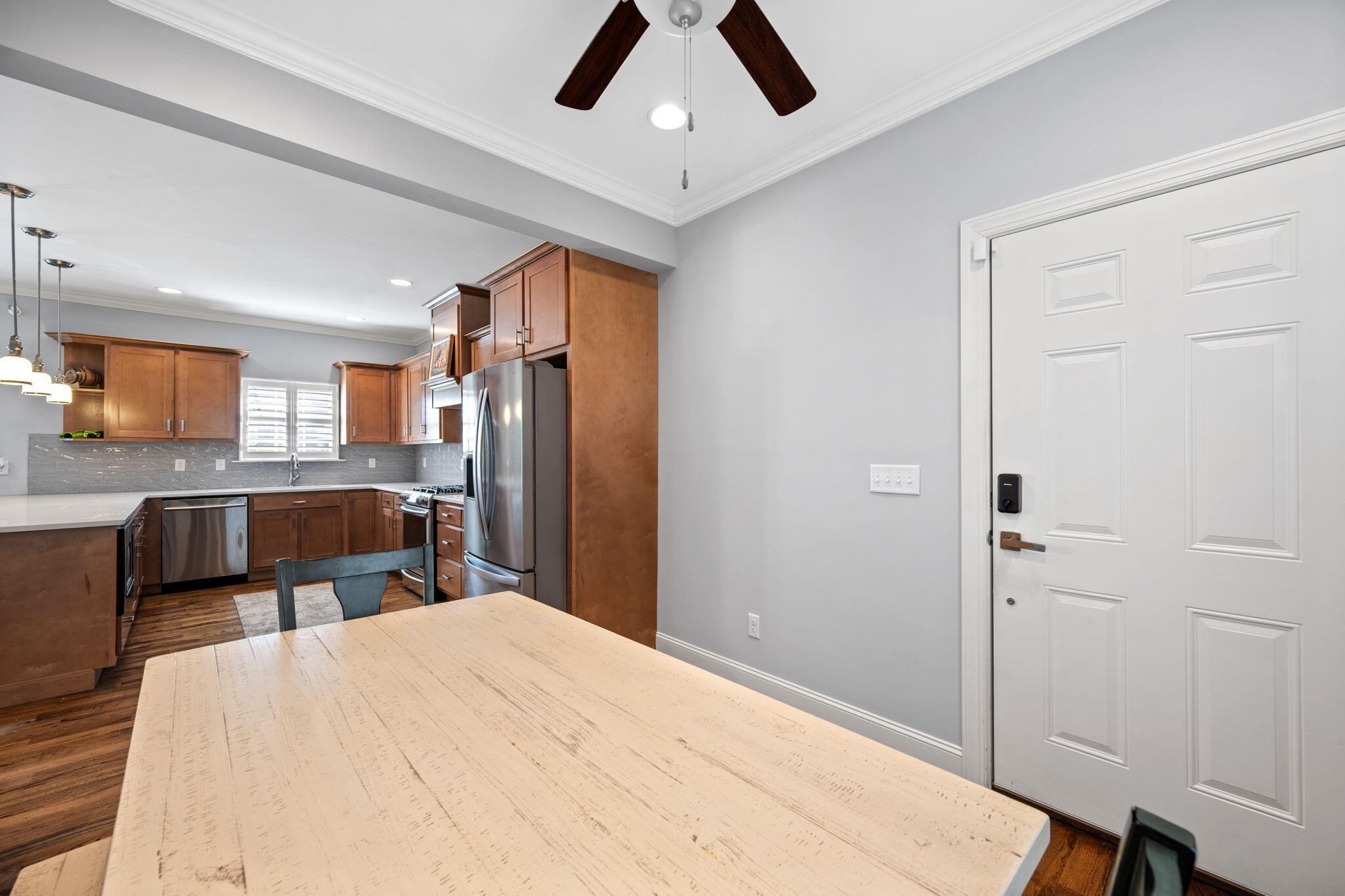 102 W 19th Street Property Photo 10