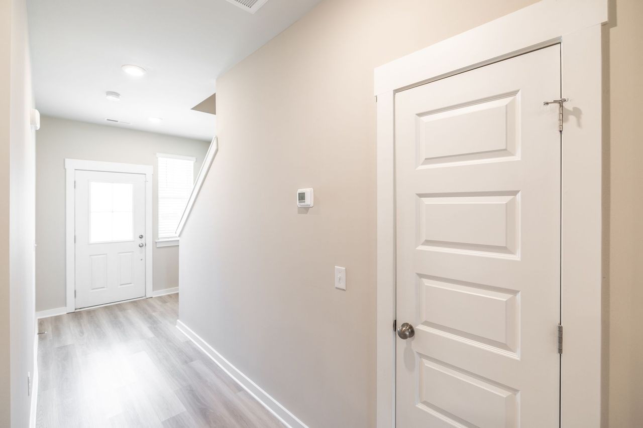 3107 Lamond Dr Property Photo 2