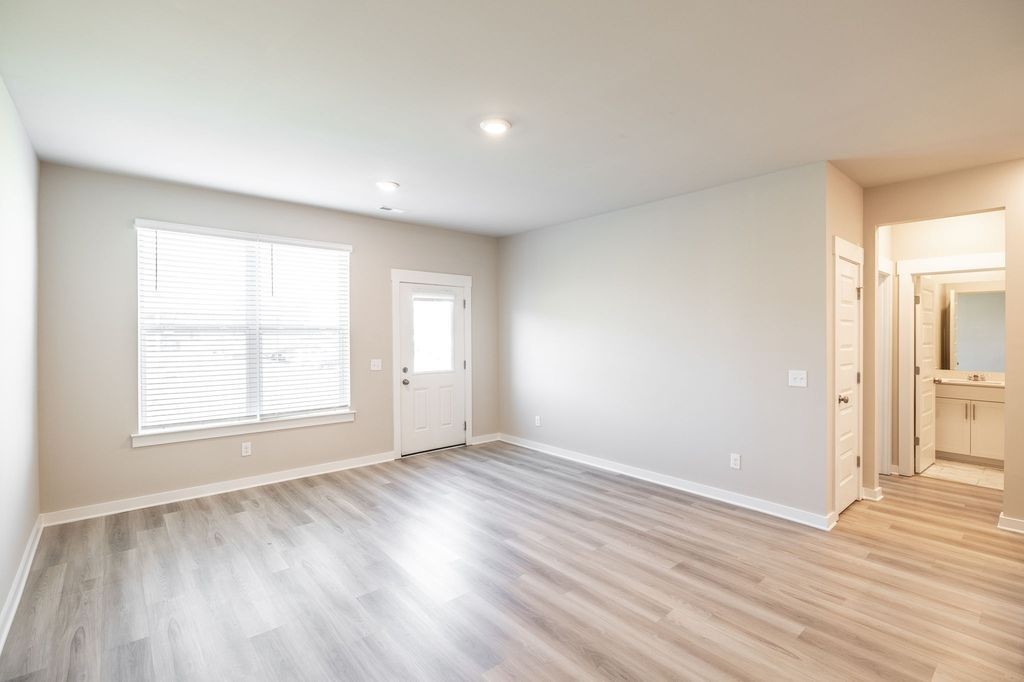 3107 Lamond Dr Property Photo 11