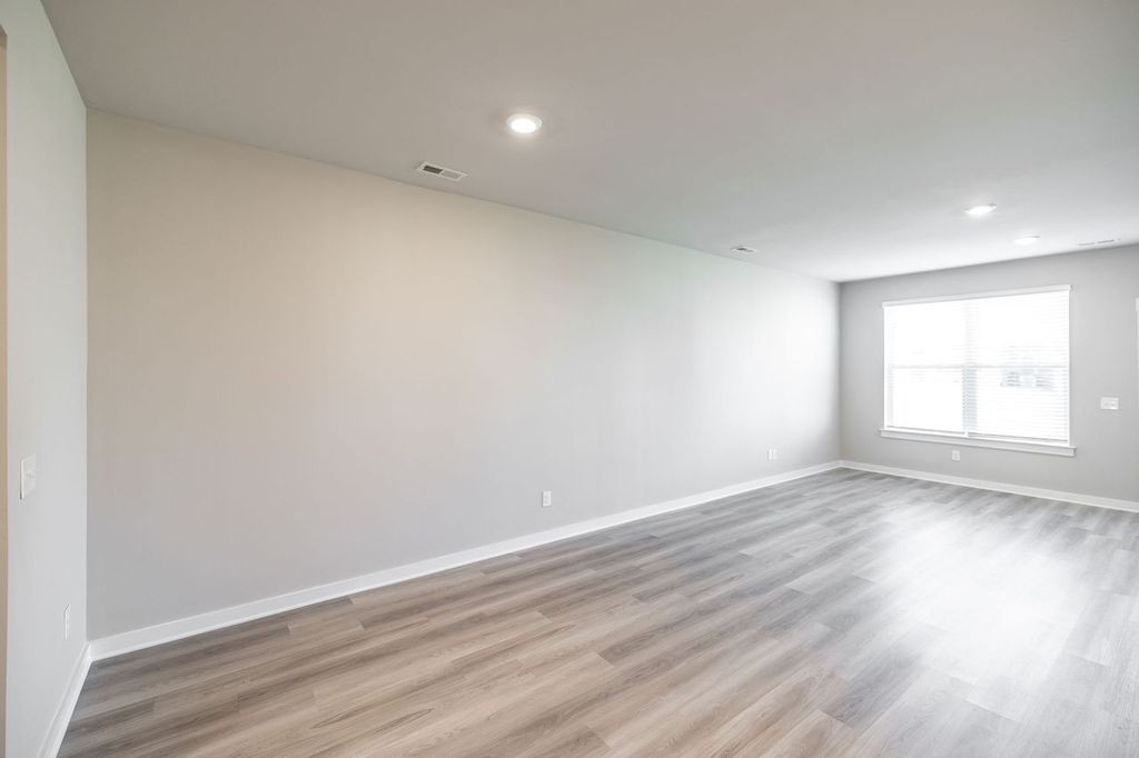 3107 Lamond Dr Property Photo 12