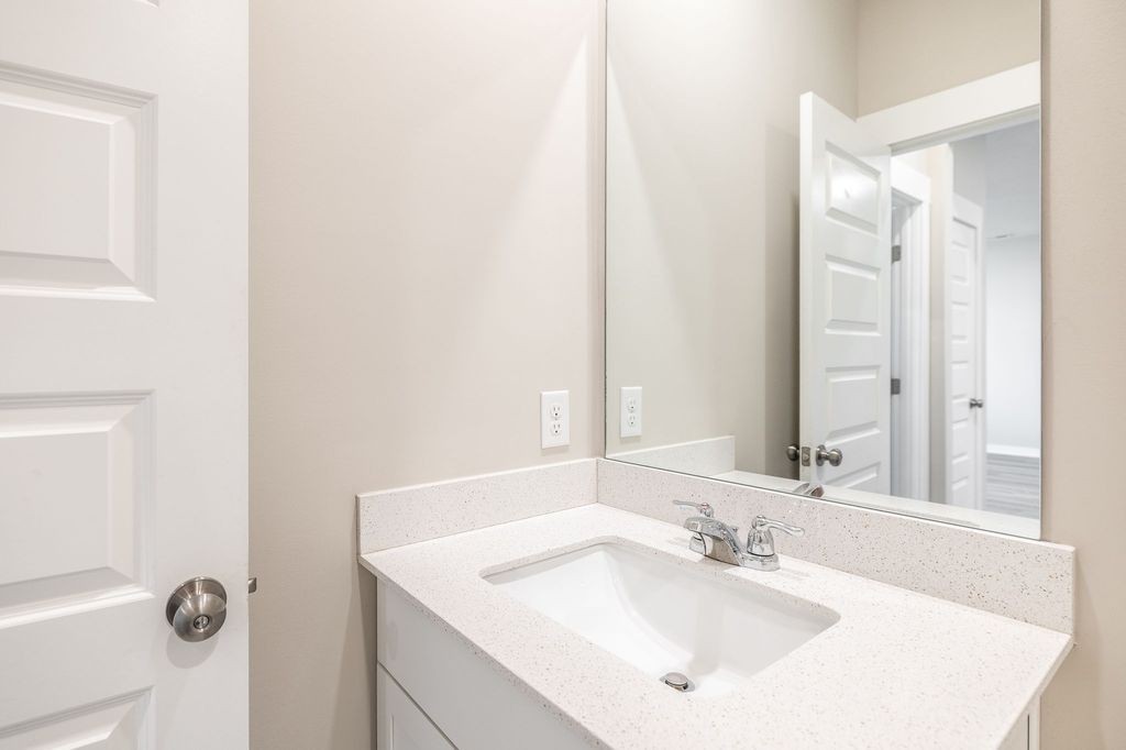 3107 Lamond Dr Property Photo 14