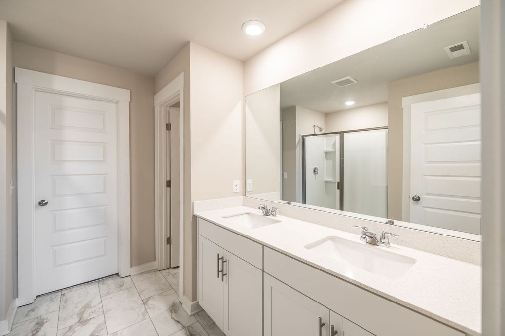 3107 Lamond Dr Property Photo 22