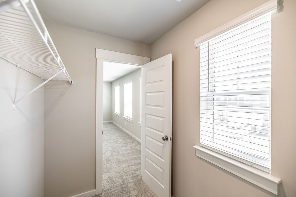 3107 Lamond Dr Property Photo 29