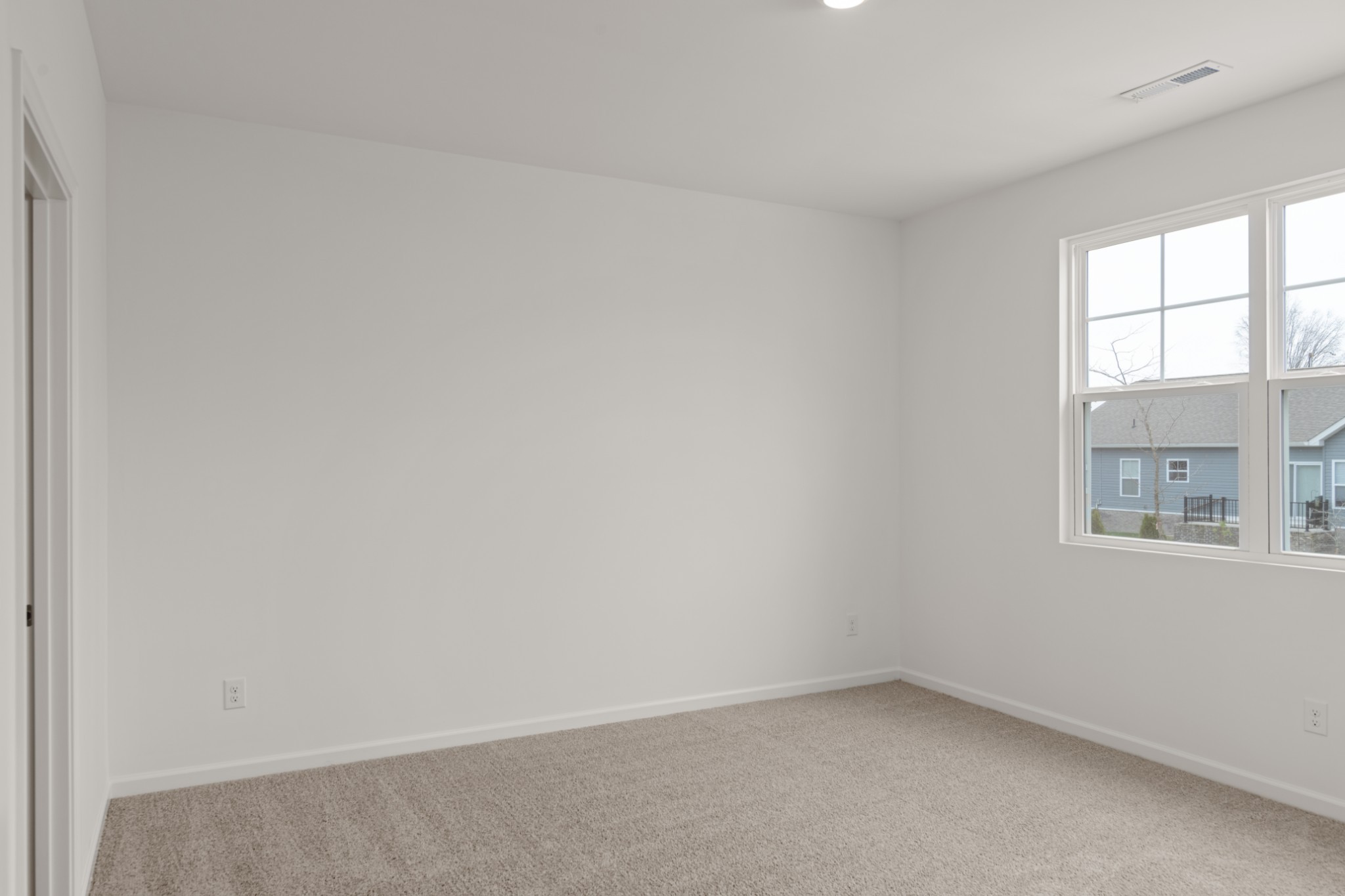 1638 Links Dr Property Photo 15