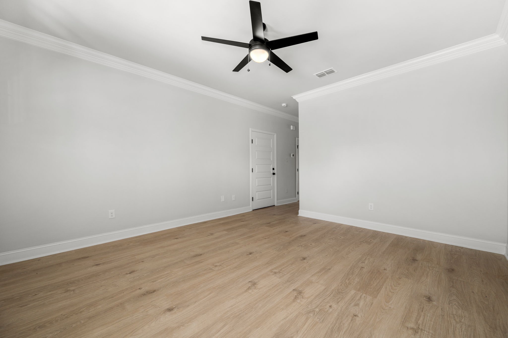 509 Rohan Drive Property Photo 4