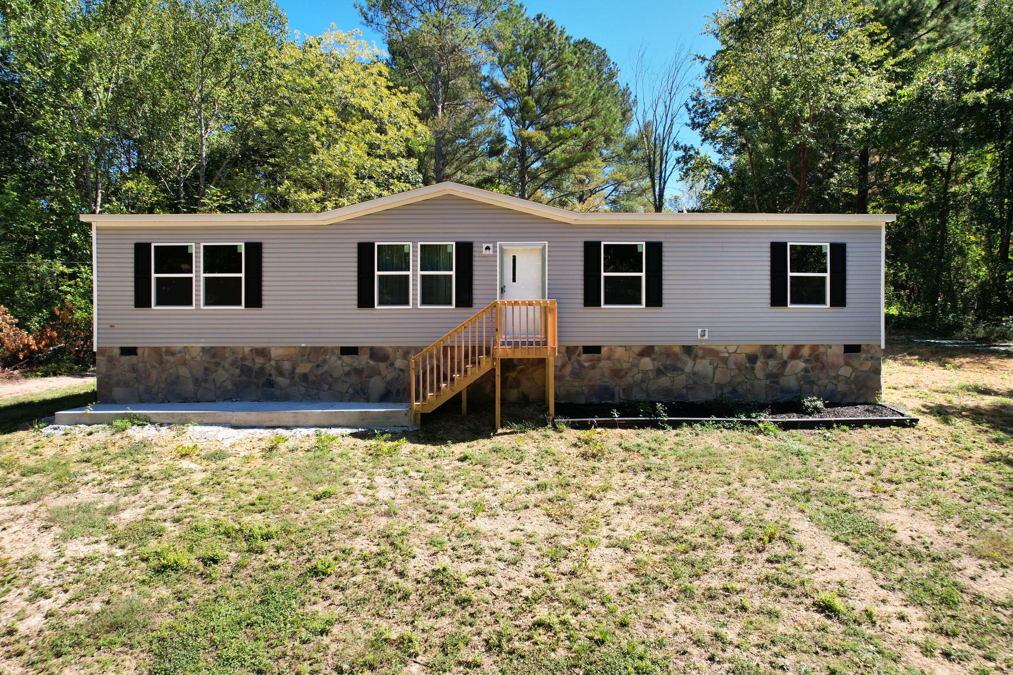 264 Len Mar Rd Property Photo 1