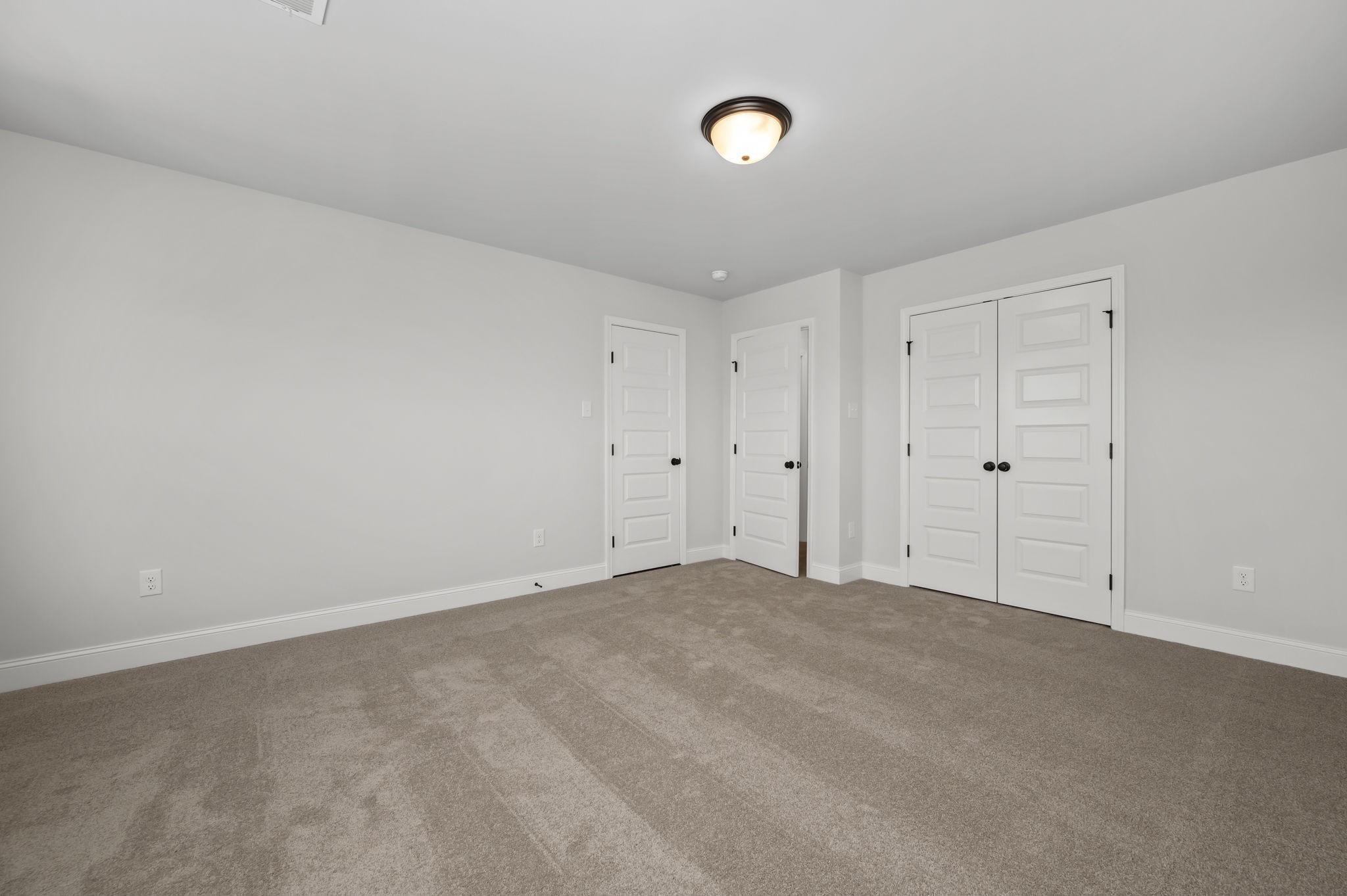 513 Rohan Dr Property Photo 21
