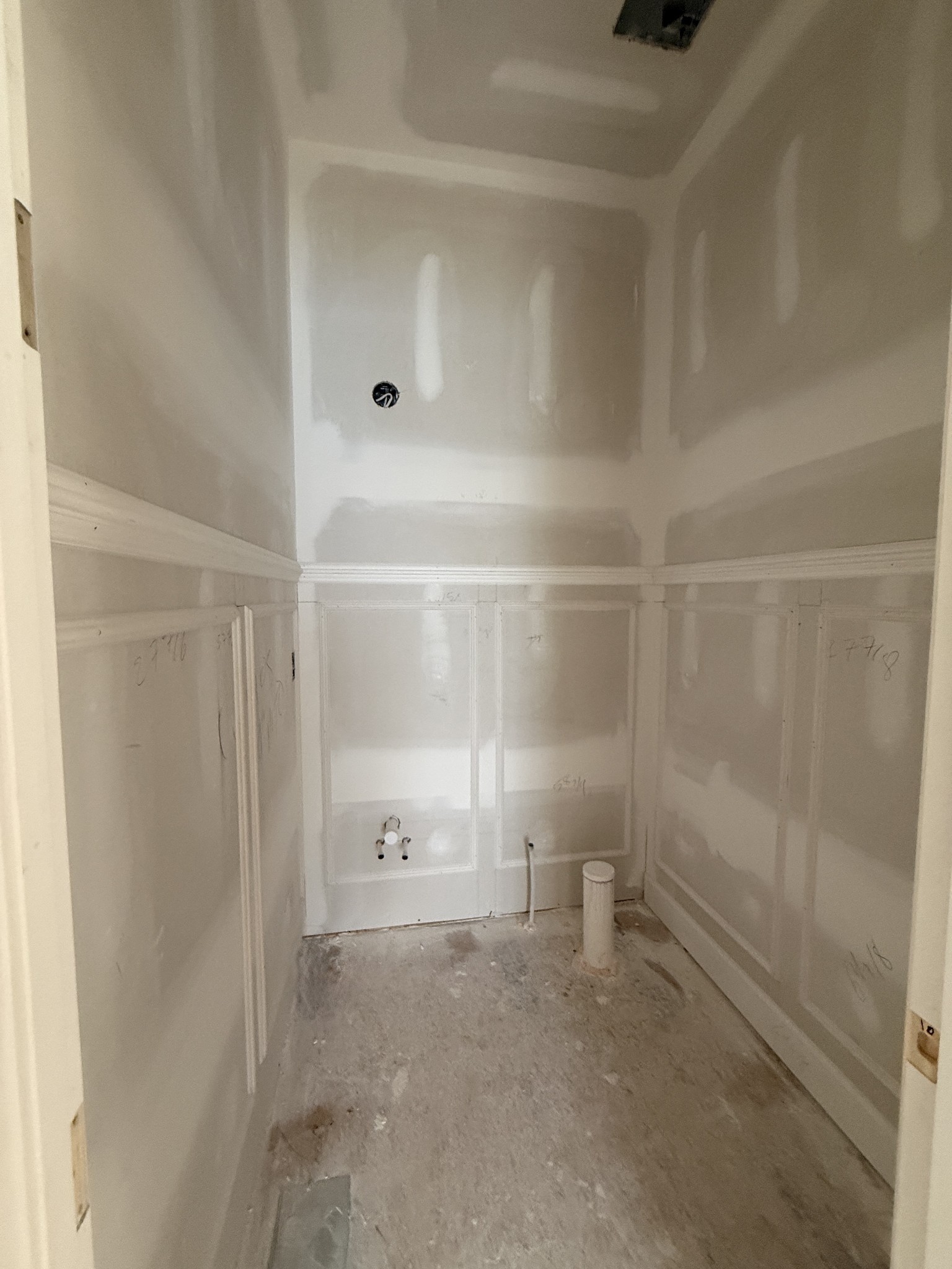 9906 Amarosa Court Property Photo 23
