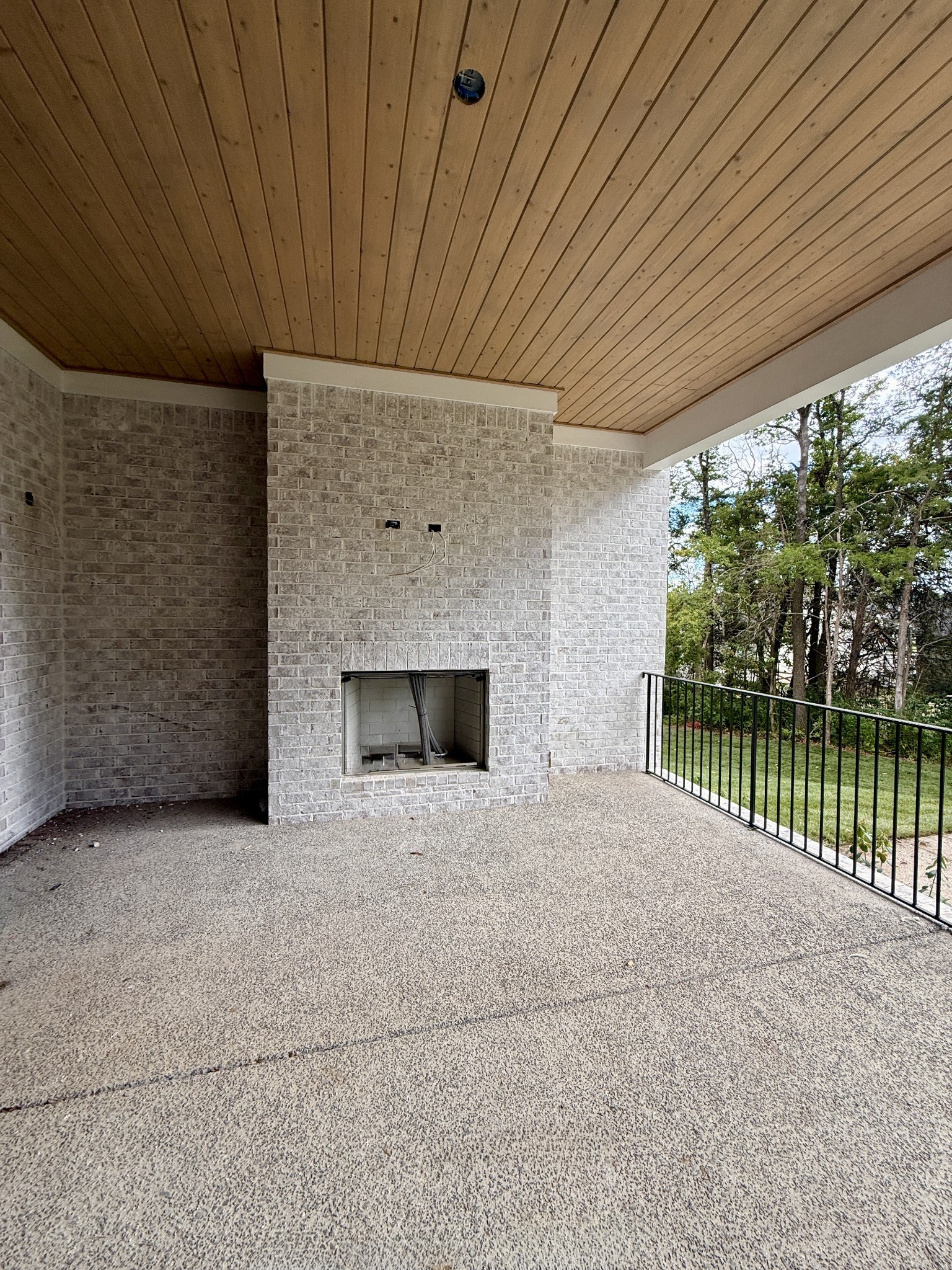 9906 Amarosa Court Property Photo 35
