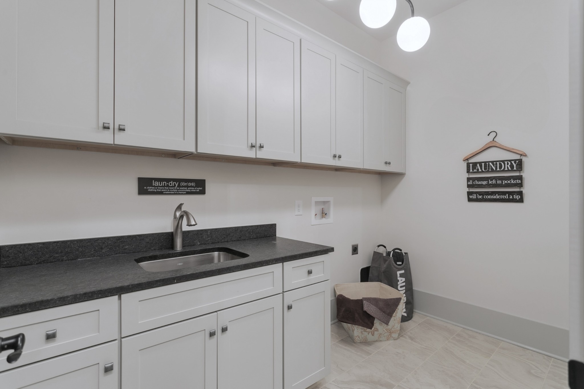 9906 Amarosa Court Property Photo 75