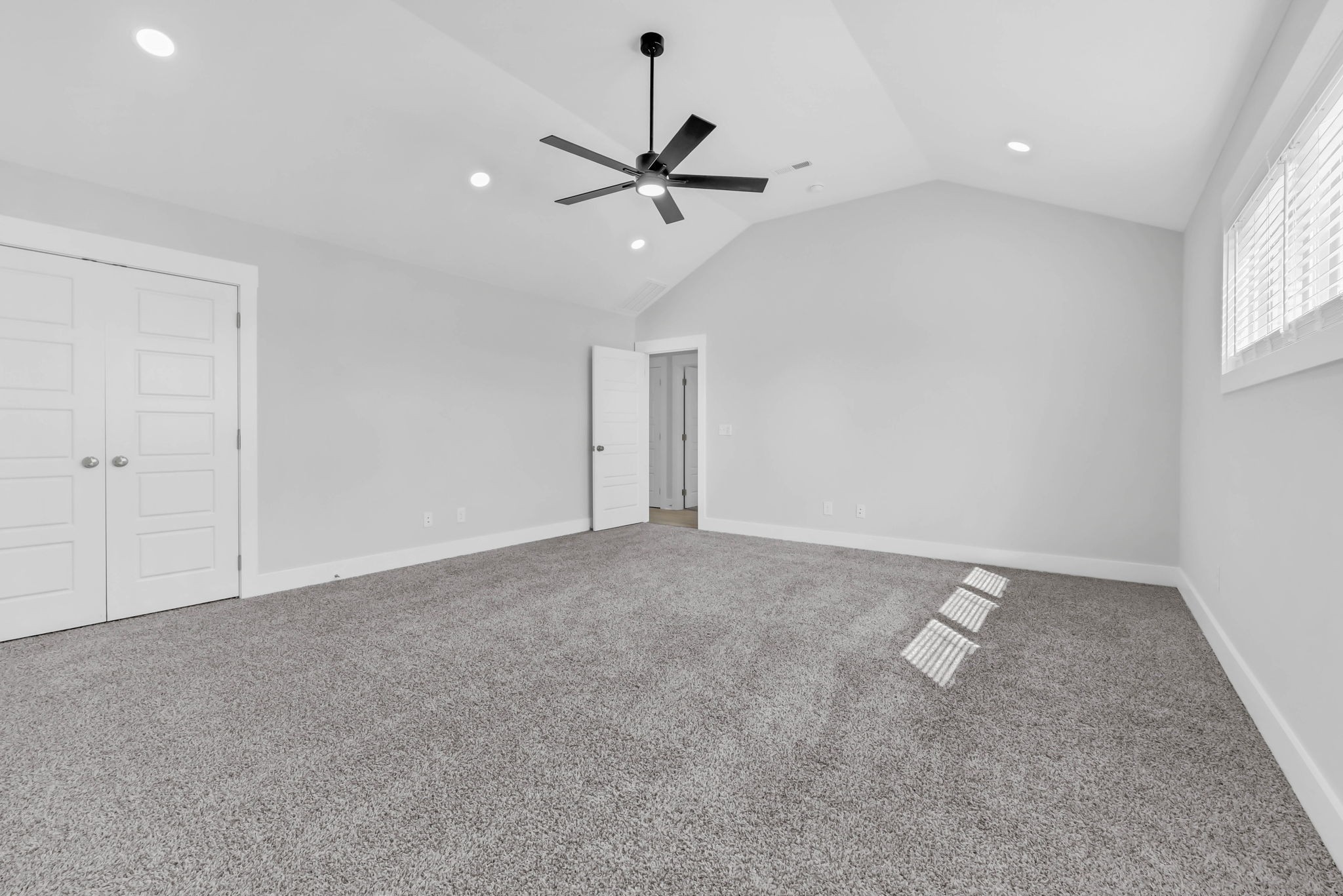 238 Low Plains Ln Property Photo 28