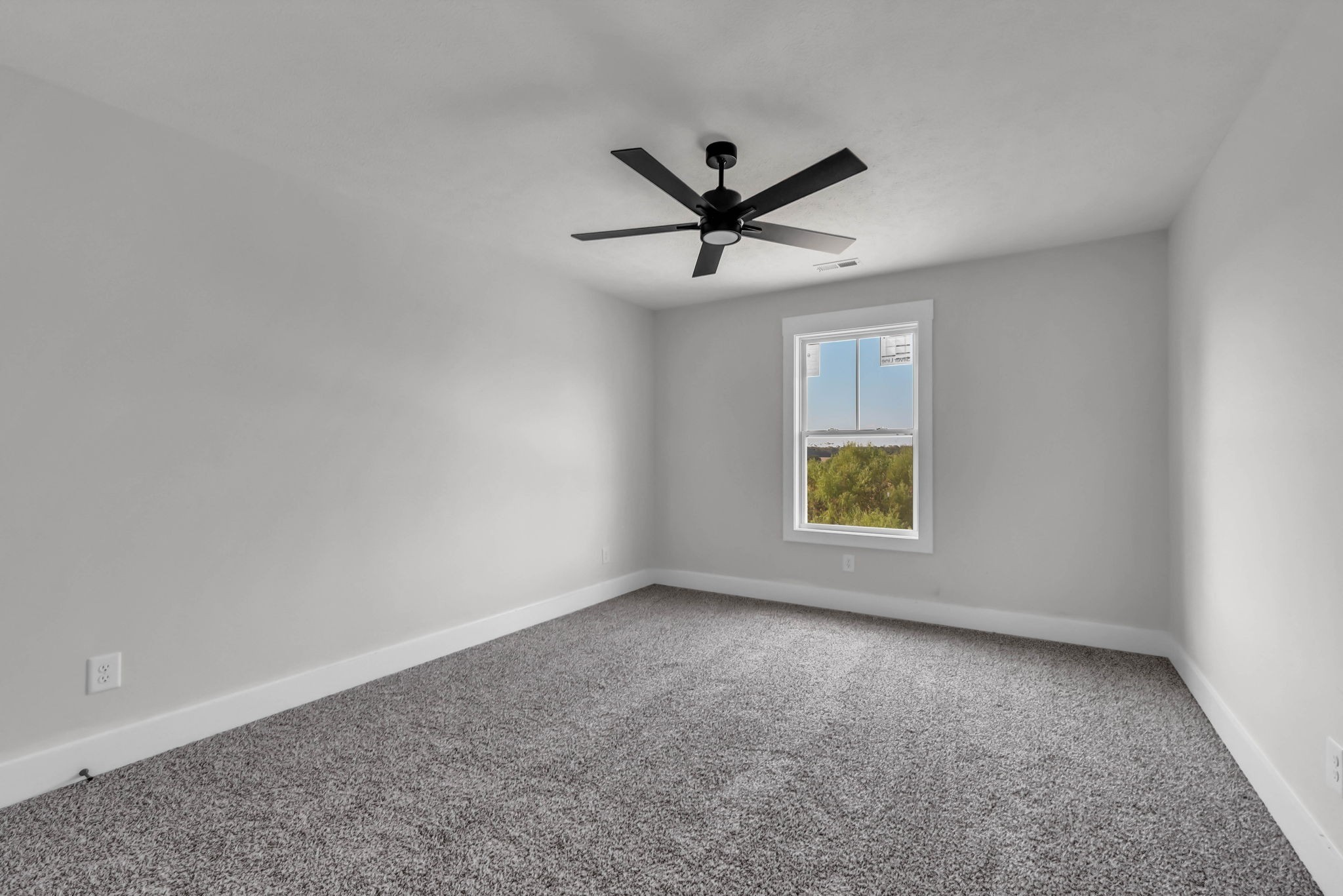 145 Monaghan Dr Property Photo 24