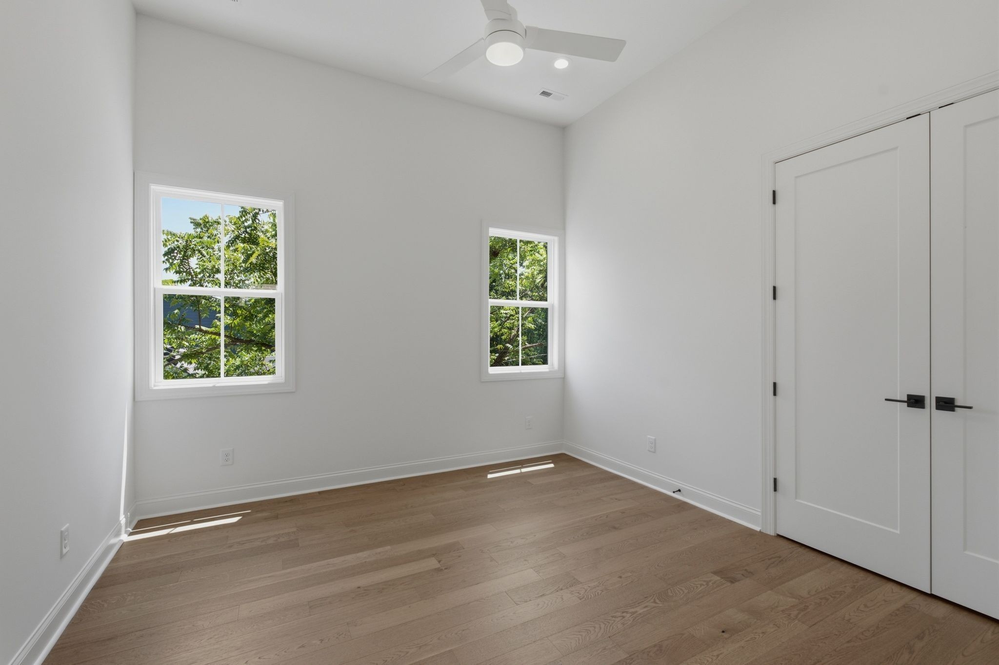 565a Croley Dr Property Photo 21
