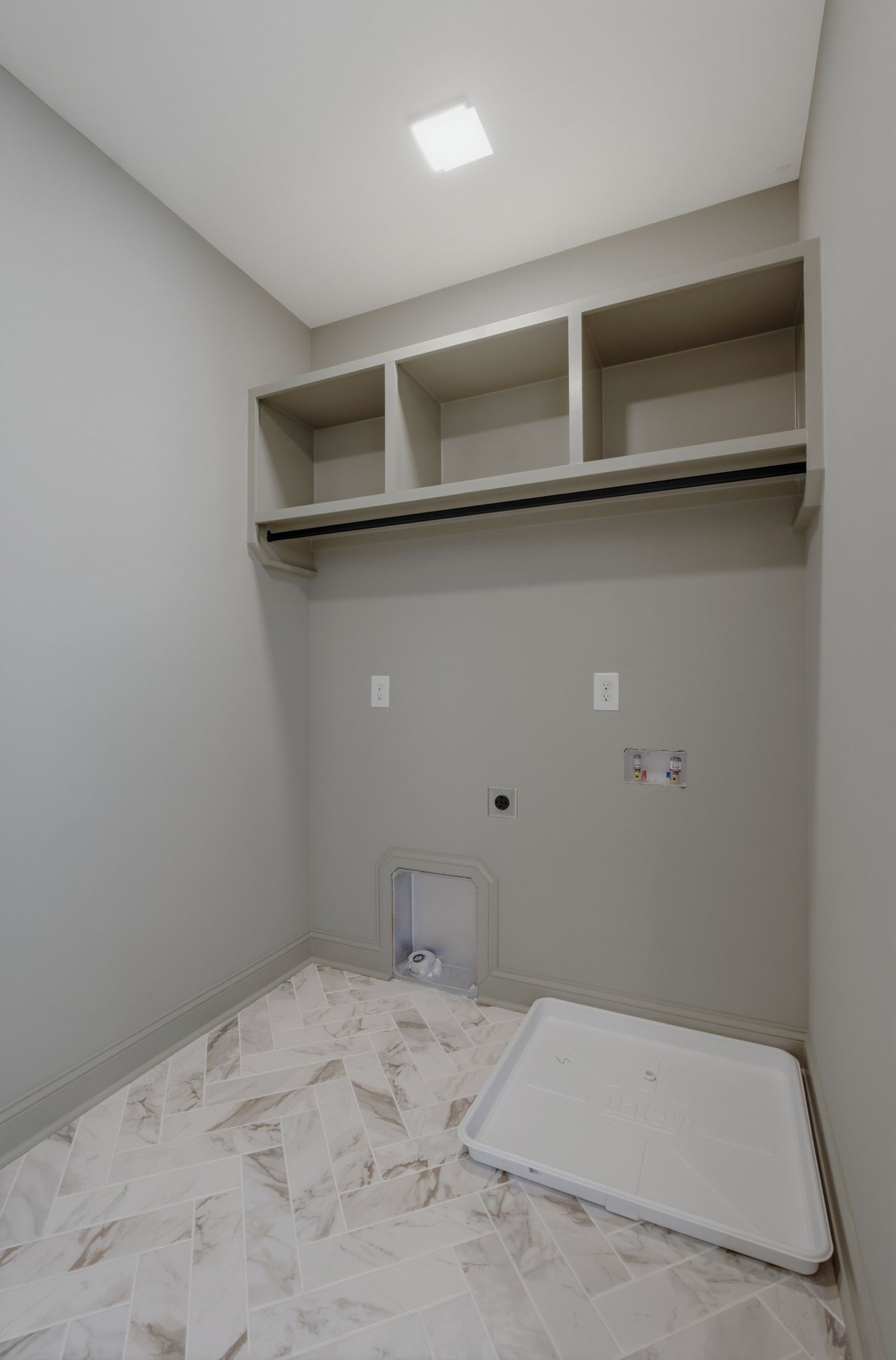 565a Croley Dr Property Photo 24