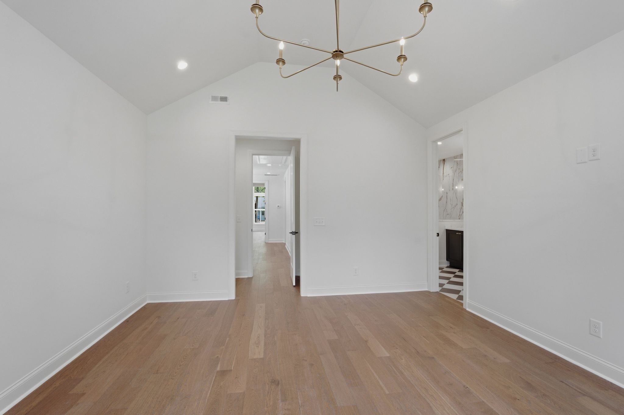 565a Croley Dr Property Photo 26