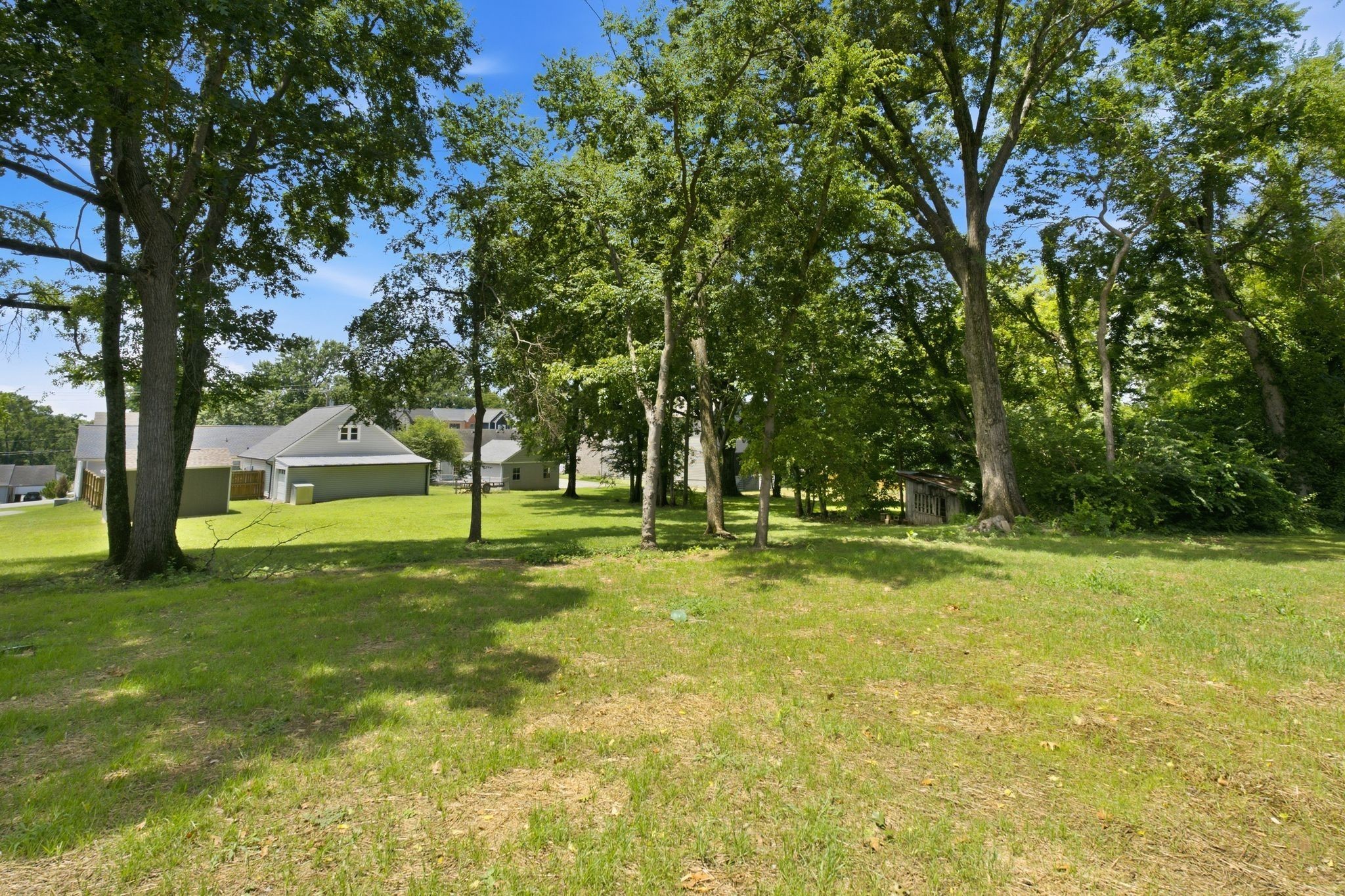 565a Croley Dr Property Photo 34
