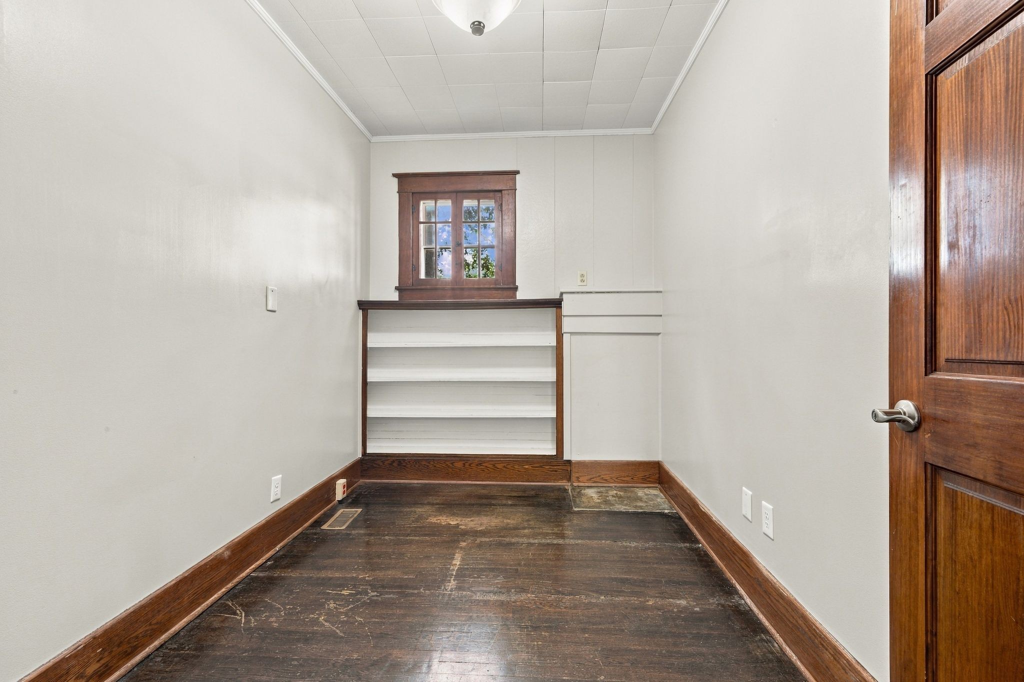 507 E College St Property Photo 12