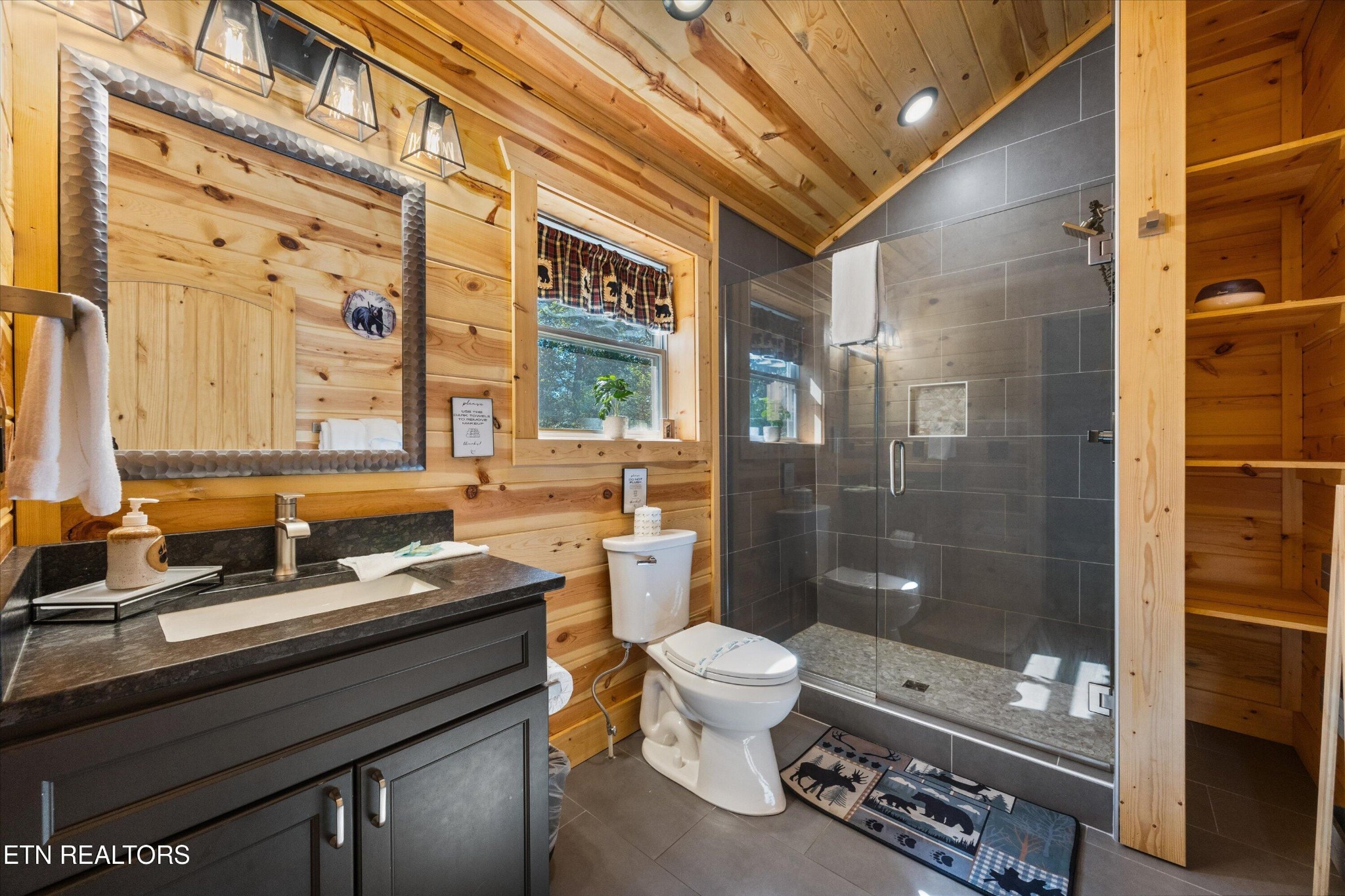 663 Lloyd Huskey Rd Property Photo 31