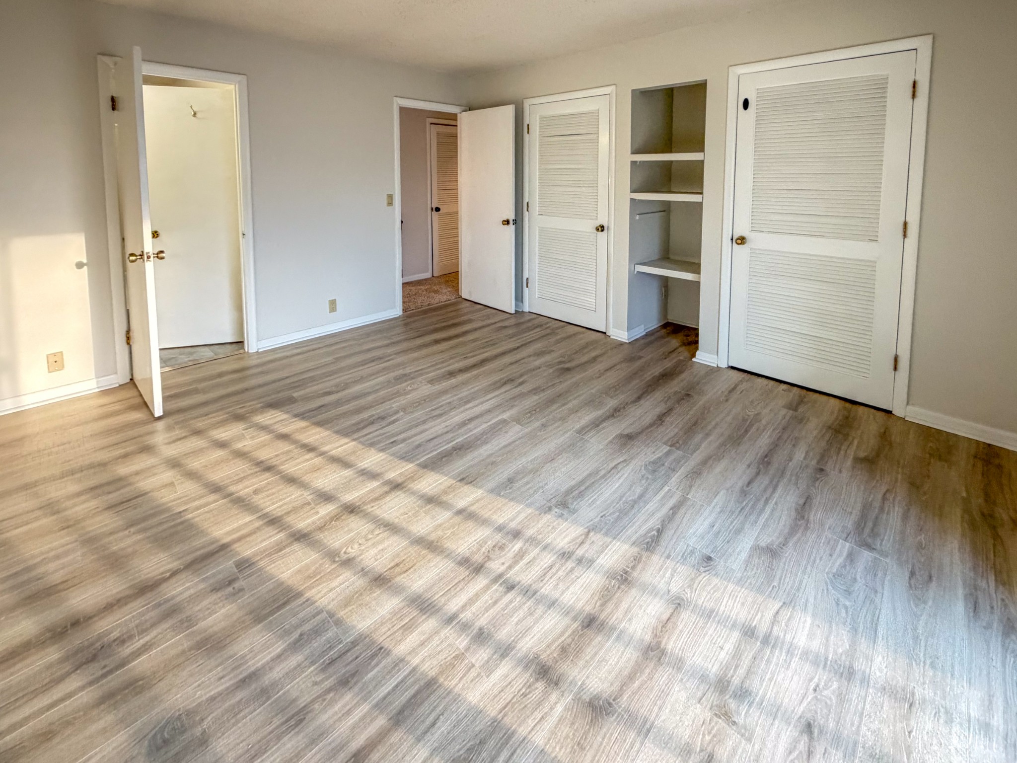 7000 Big Horn Drive Property Photo 10