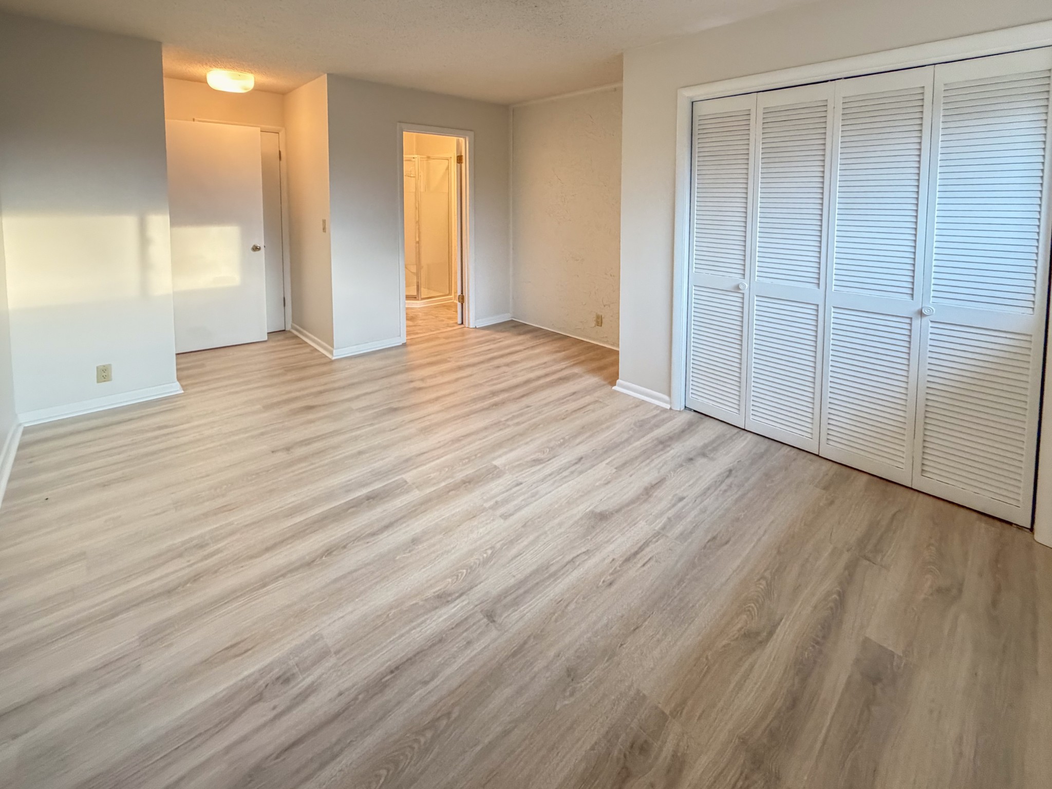 7000 Big Horn Drive Property Photo 13