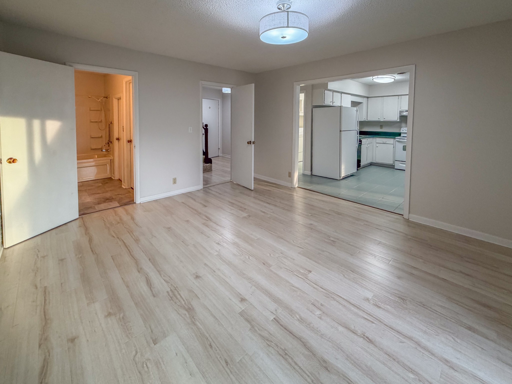 7000 Big Horn Drive Property Photo 15