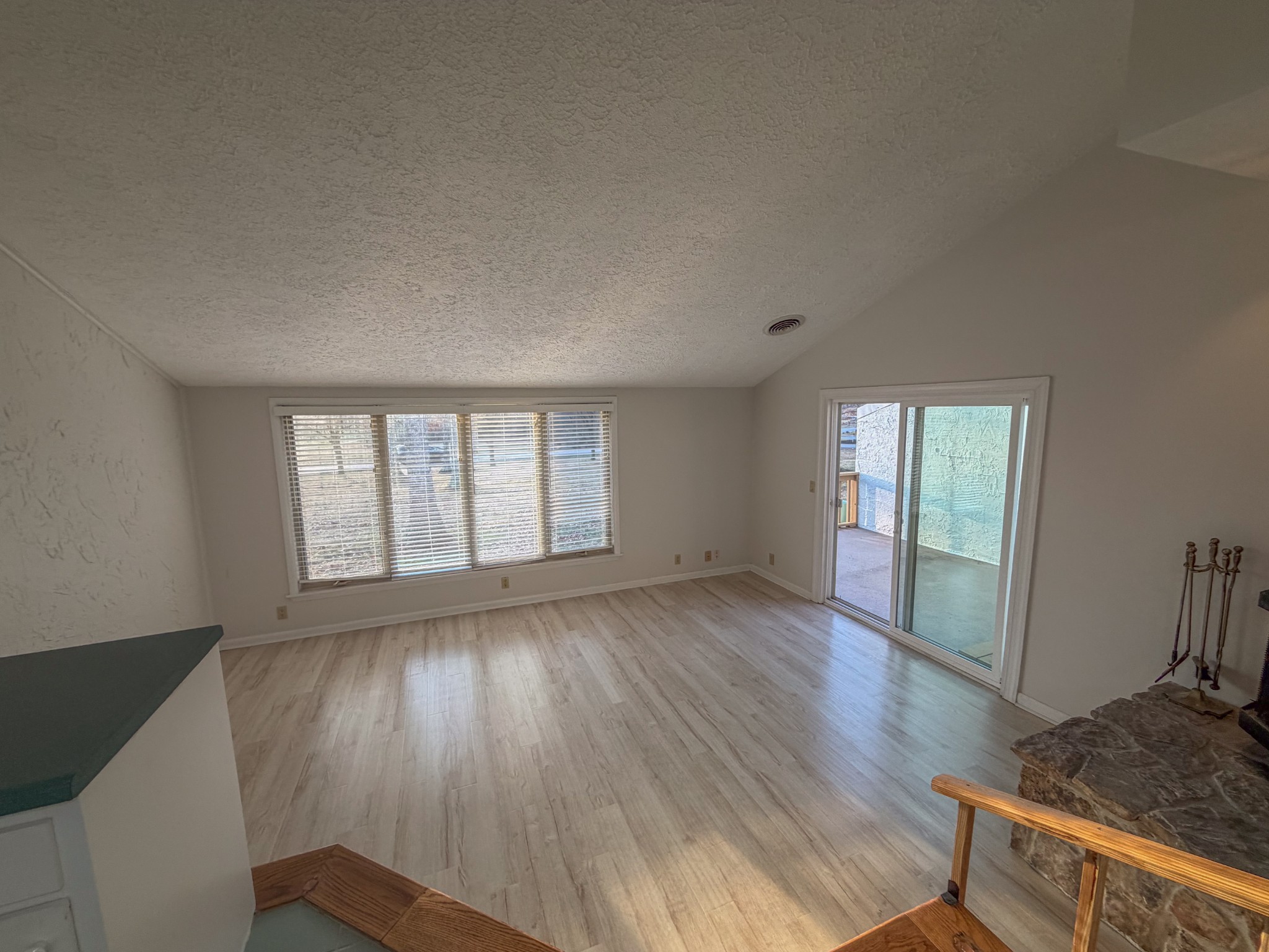 7000 Big Horn Drive Property Photo 19