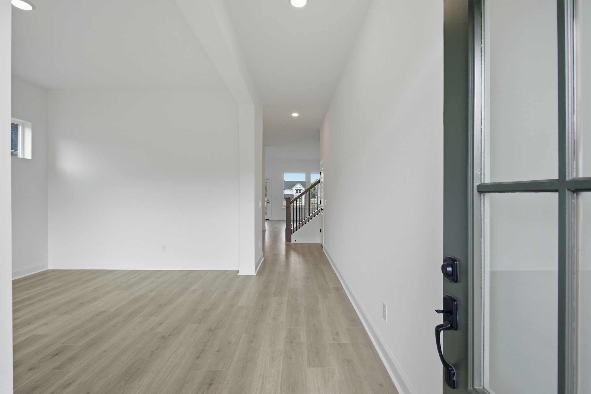 835 Drivers Cir Property Photo 5