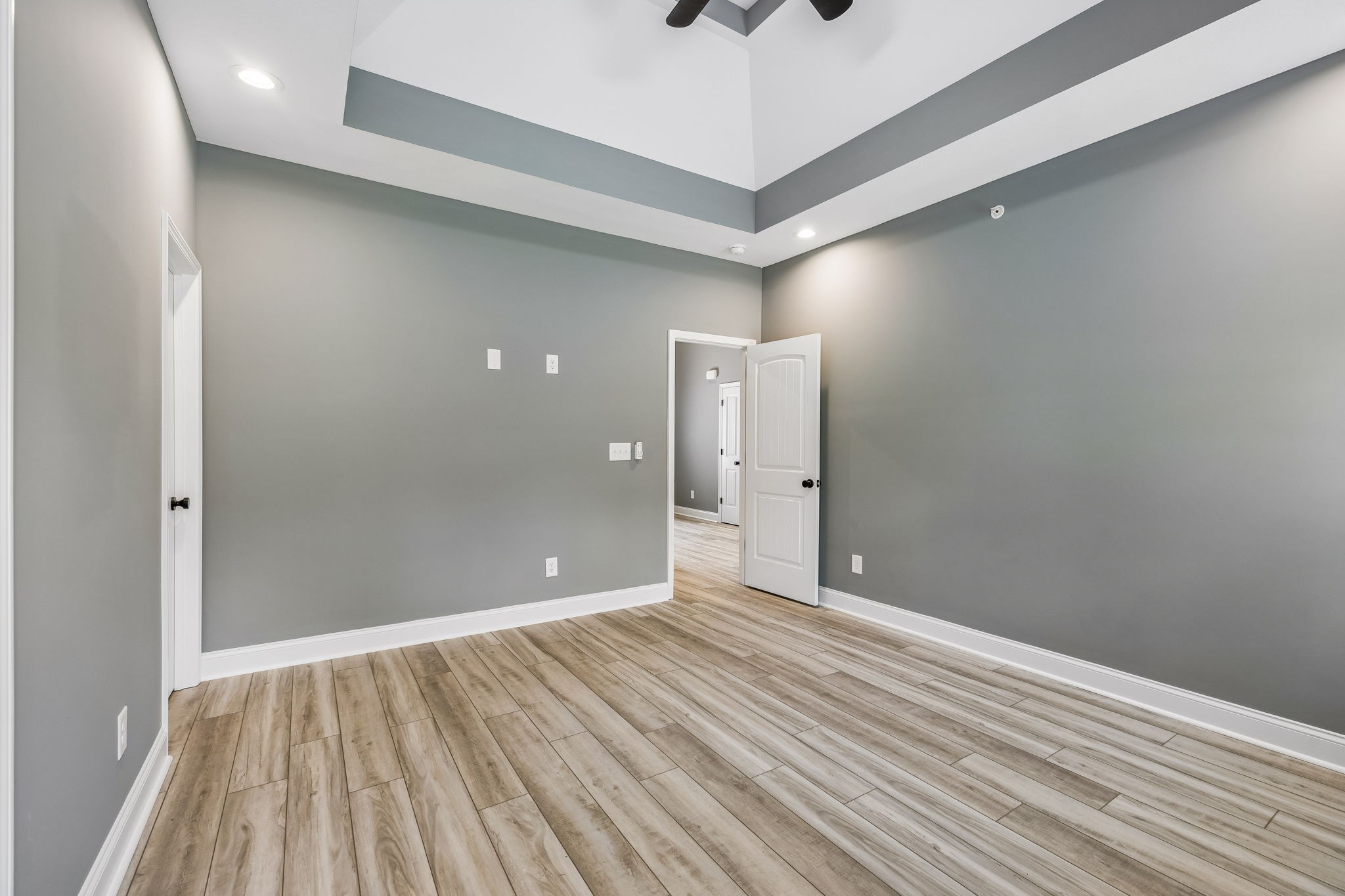 4005 Sweet Home Rd Property Photo 18