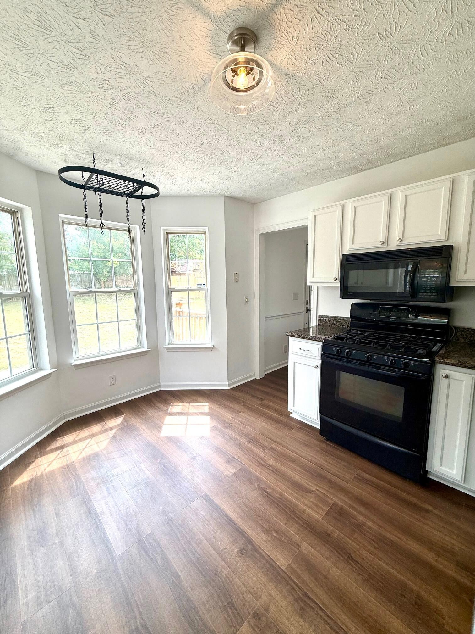 634a Freedom Pl Property Photo 6