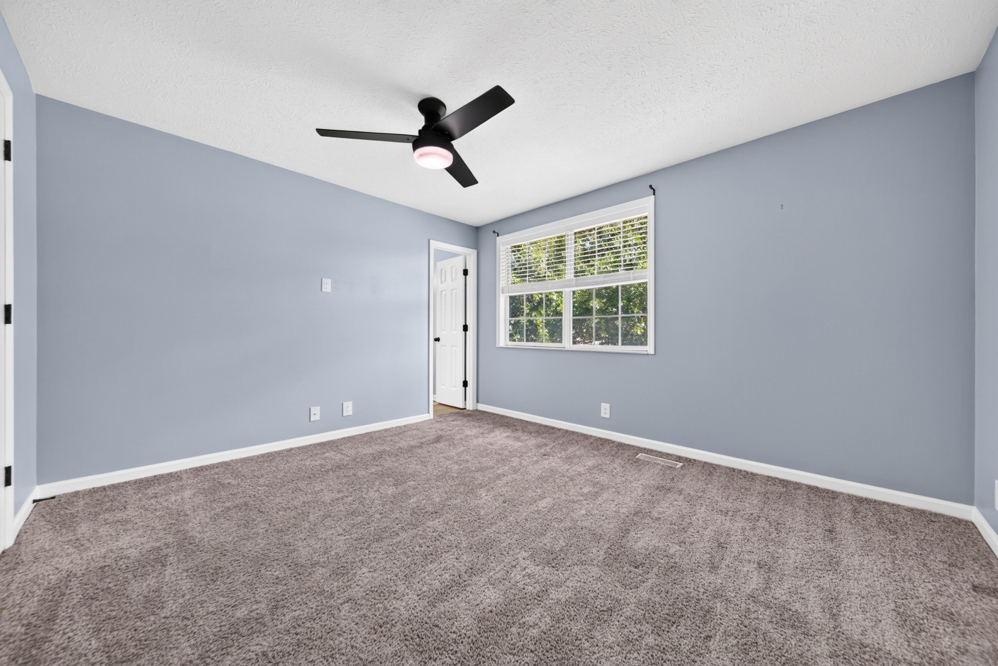 413 S Timber Dr Property Photo 28