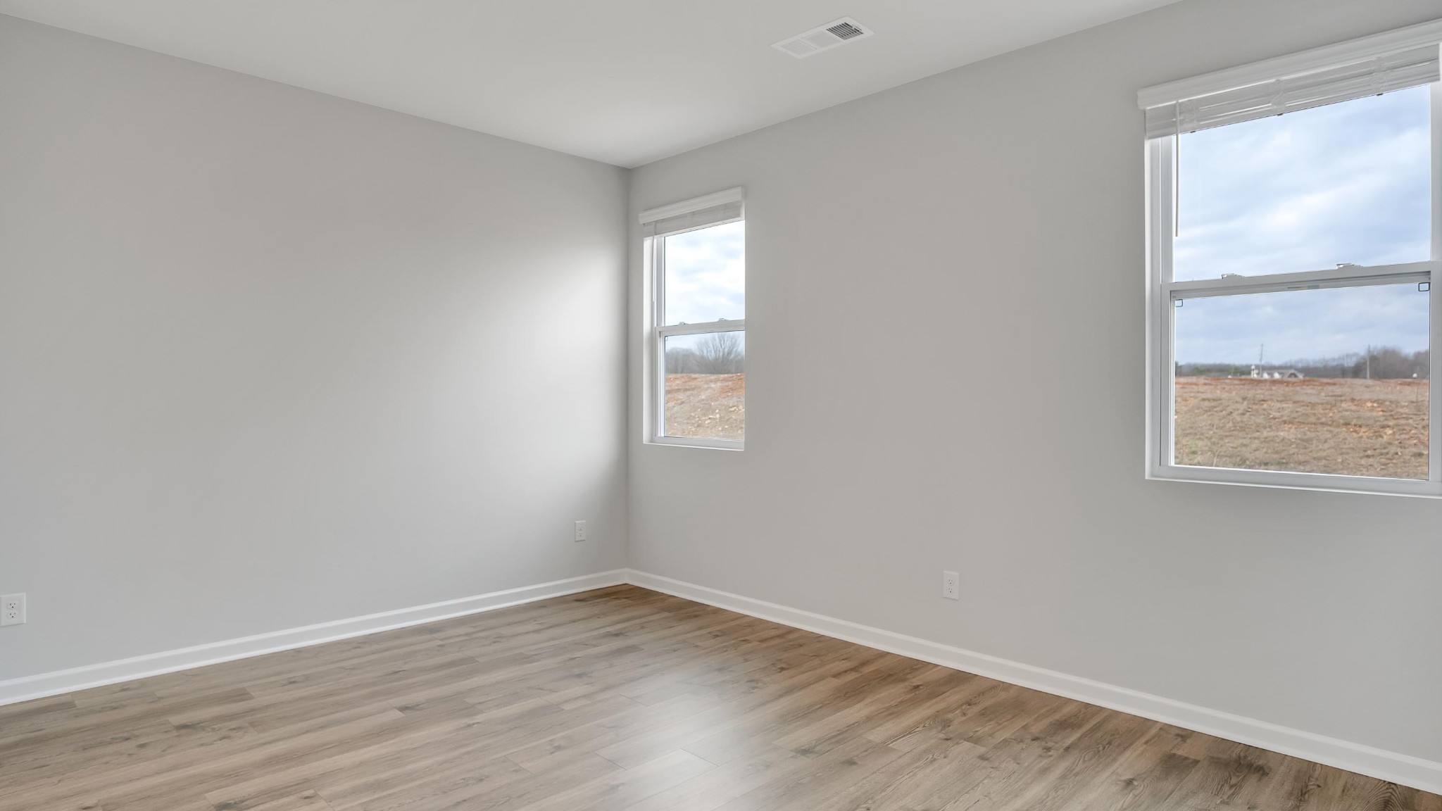 4918 Sandringham Lane Property Photo 10