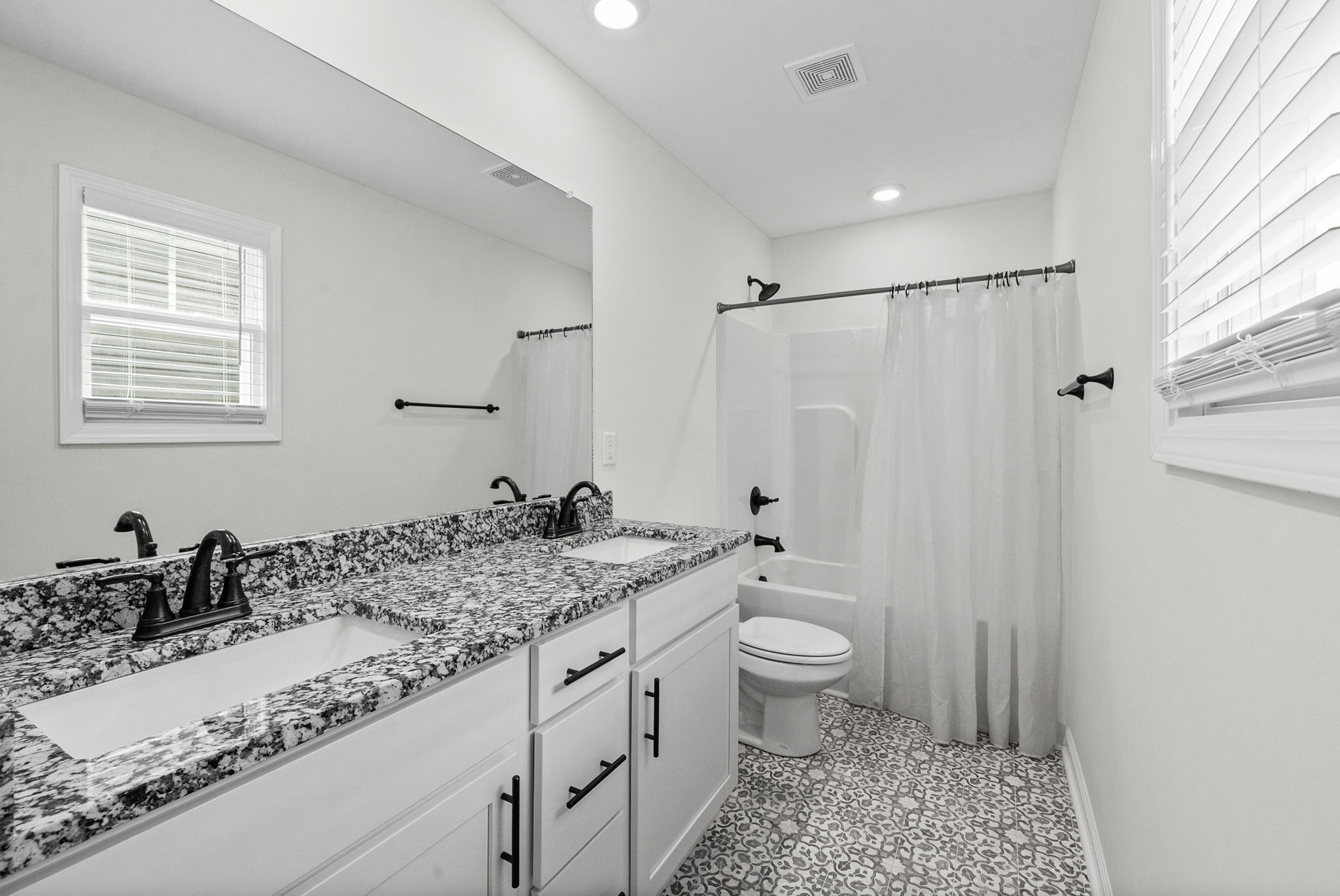 412 Hillside Dr Property Photo 17