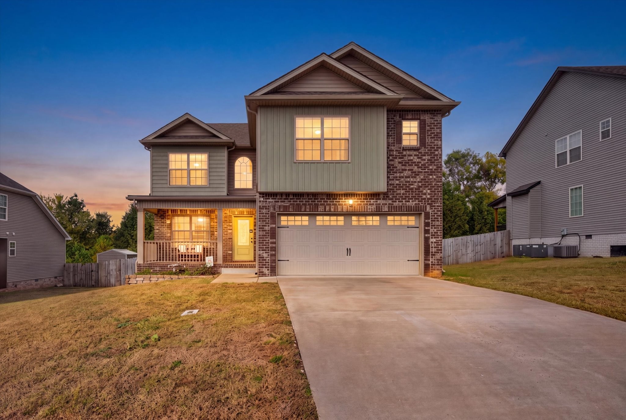 1172 Governors Run Property Photo 1