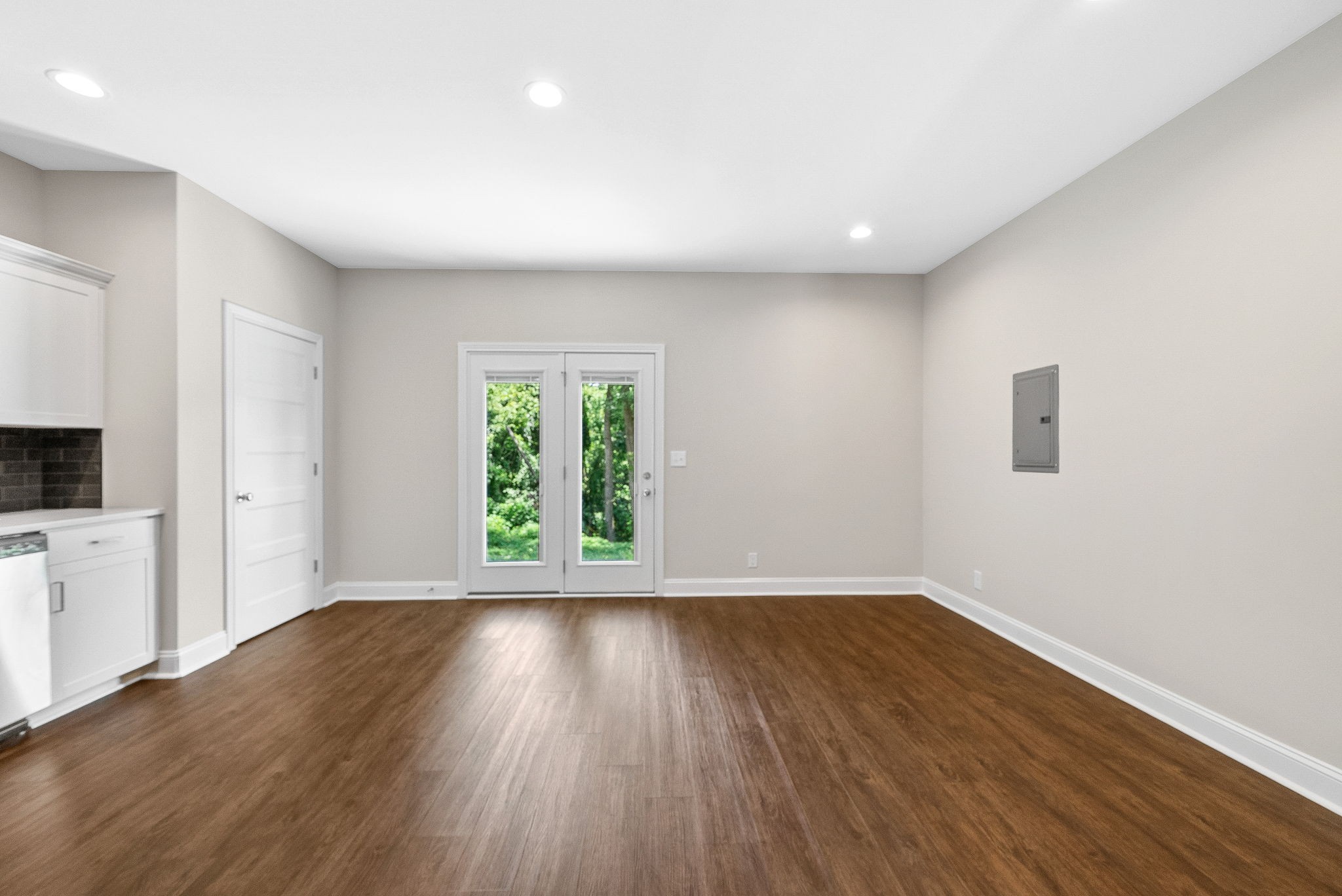 1803 Evans Rd Property Photo 4