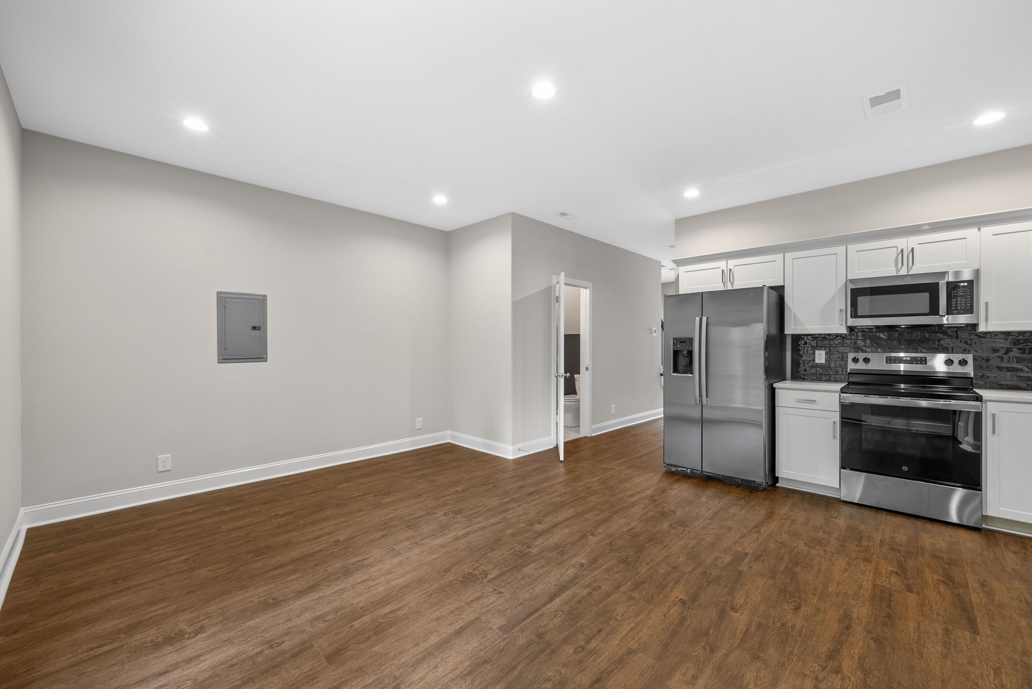 1803 Evans Rd Property Photo 5