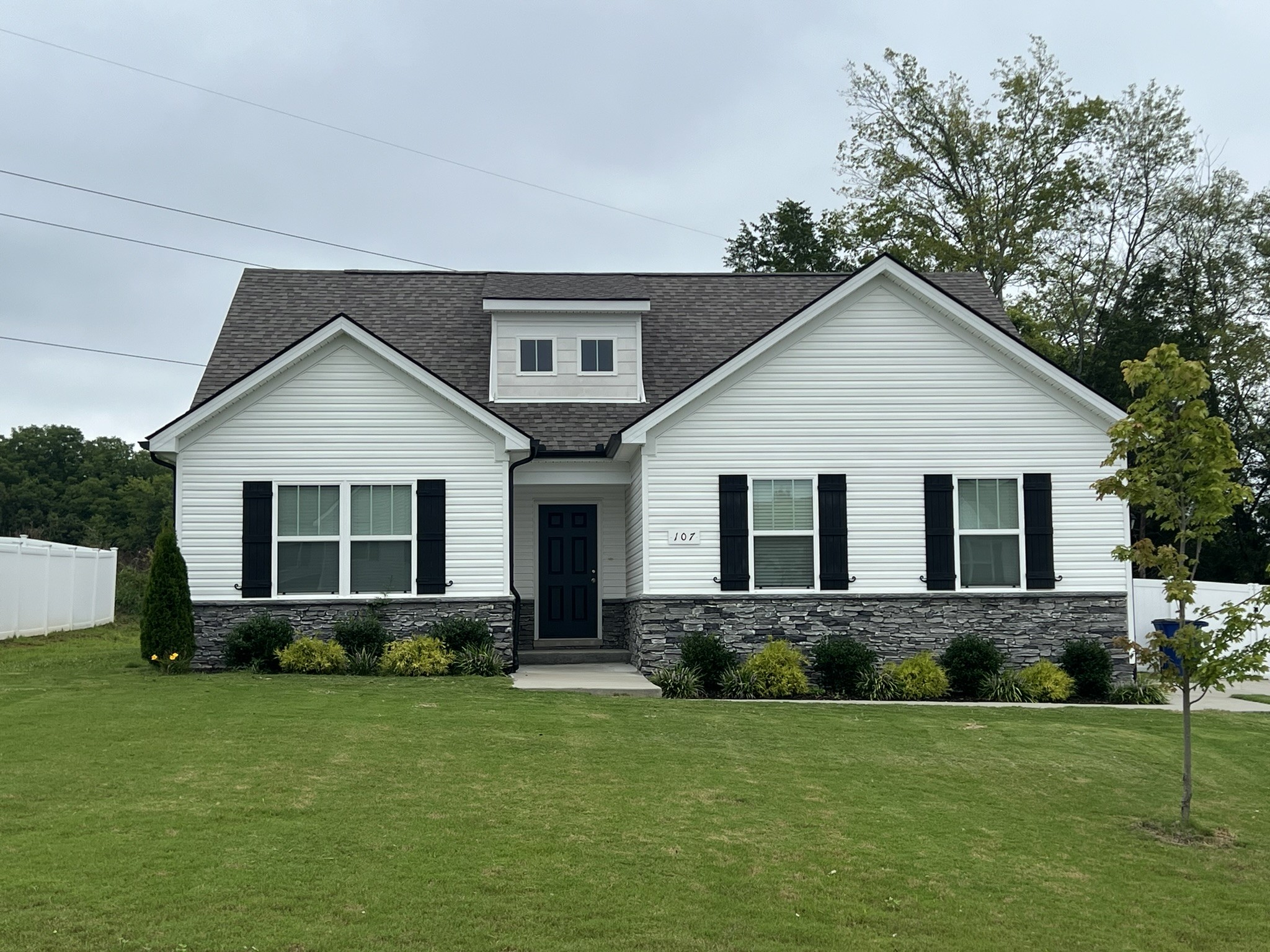 107 Curbow Ct Property Photo 1