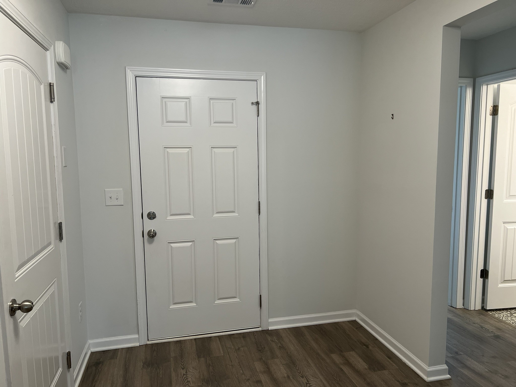 107 Curbow Ct Property Photo 7