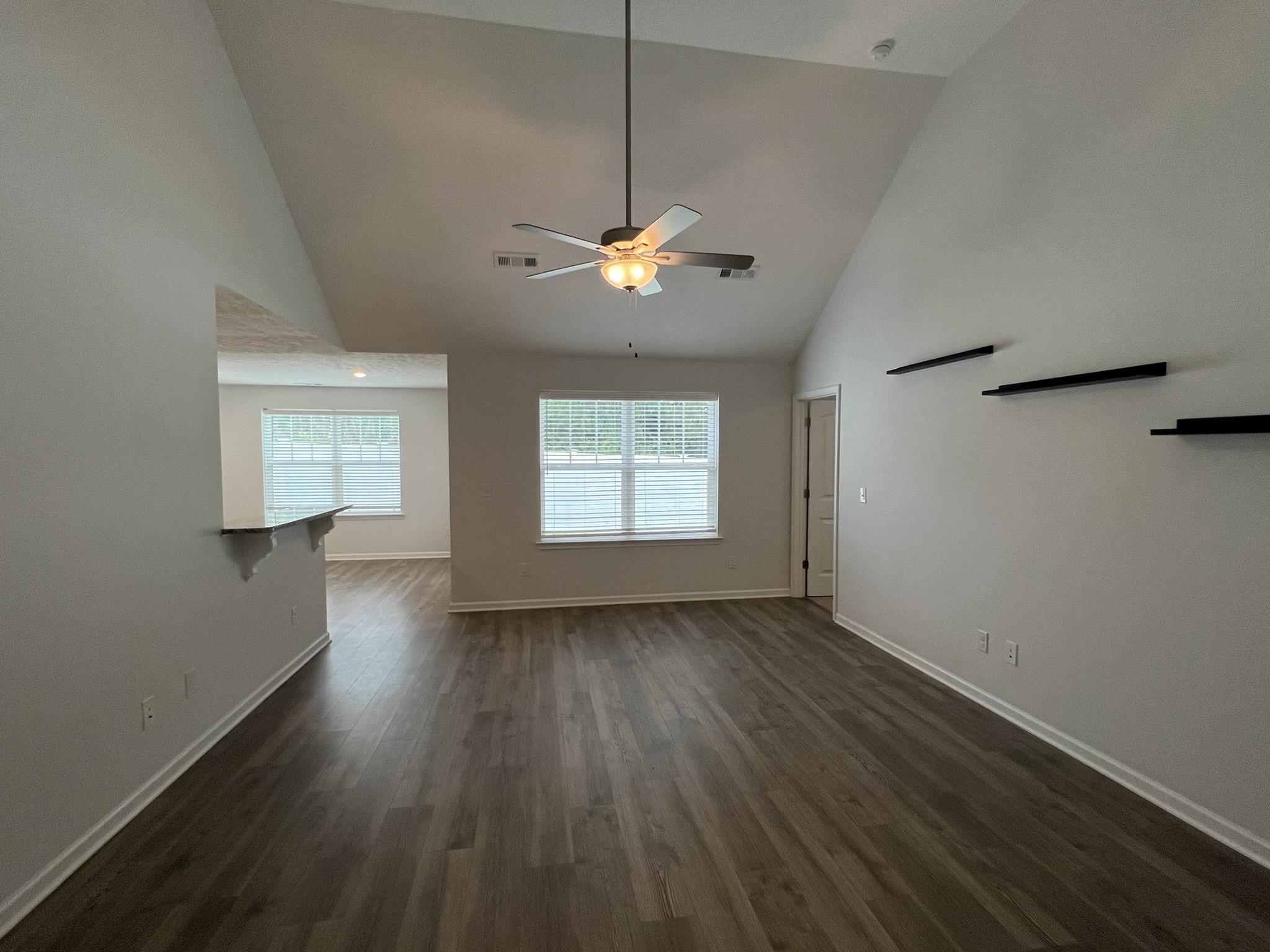 107 Curbow Ct Property Photo 8