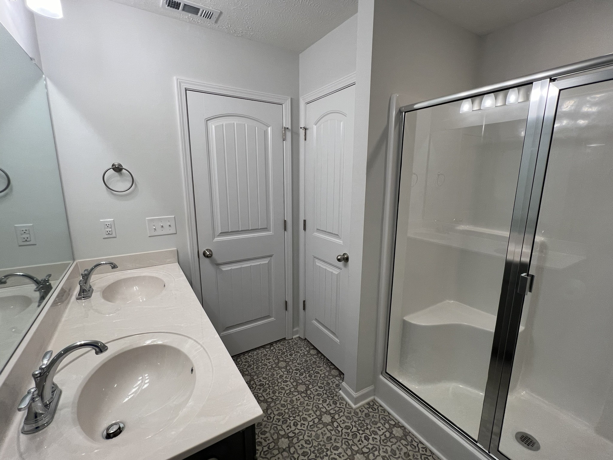 107 Curbow Ct Property Photo 19