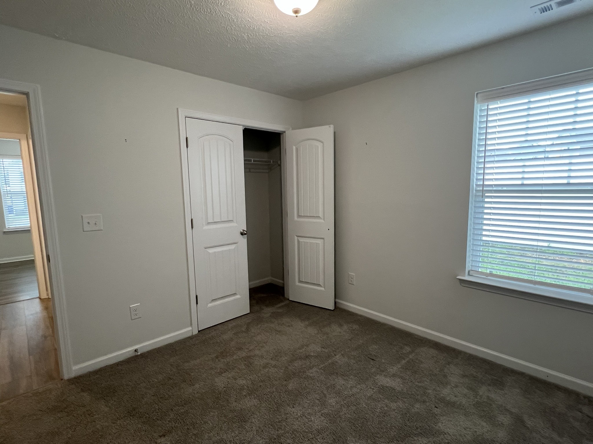 107 Curbow Ct Property Photo 22