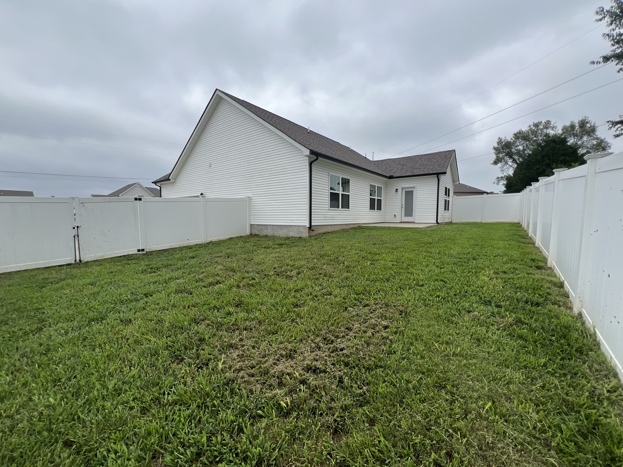 107 Curbow Ct Property Photo 28