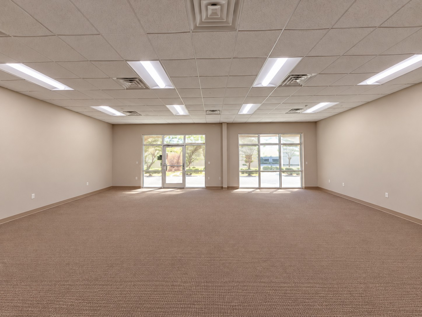 101 Forrest Crossing Blvd Property Photo 6