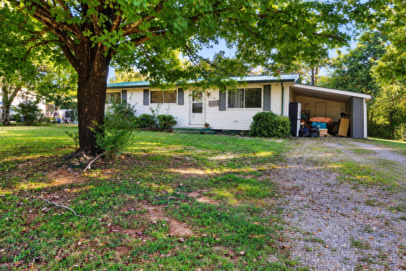 226 George Bates Rd Property Photo 1