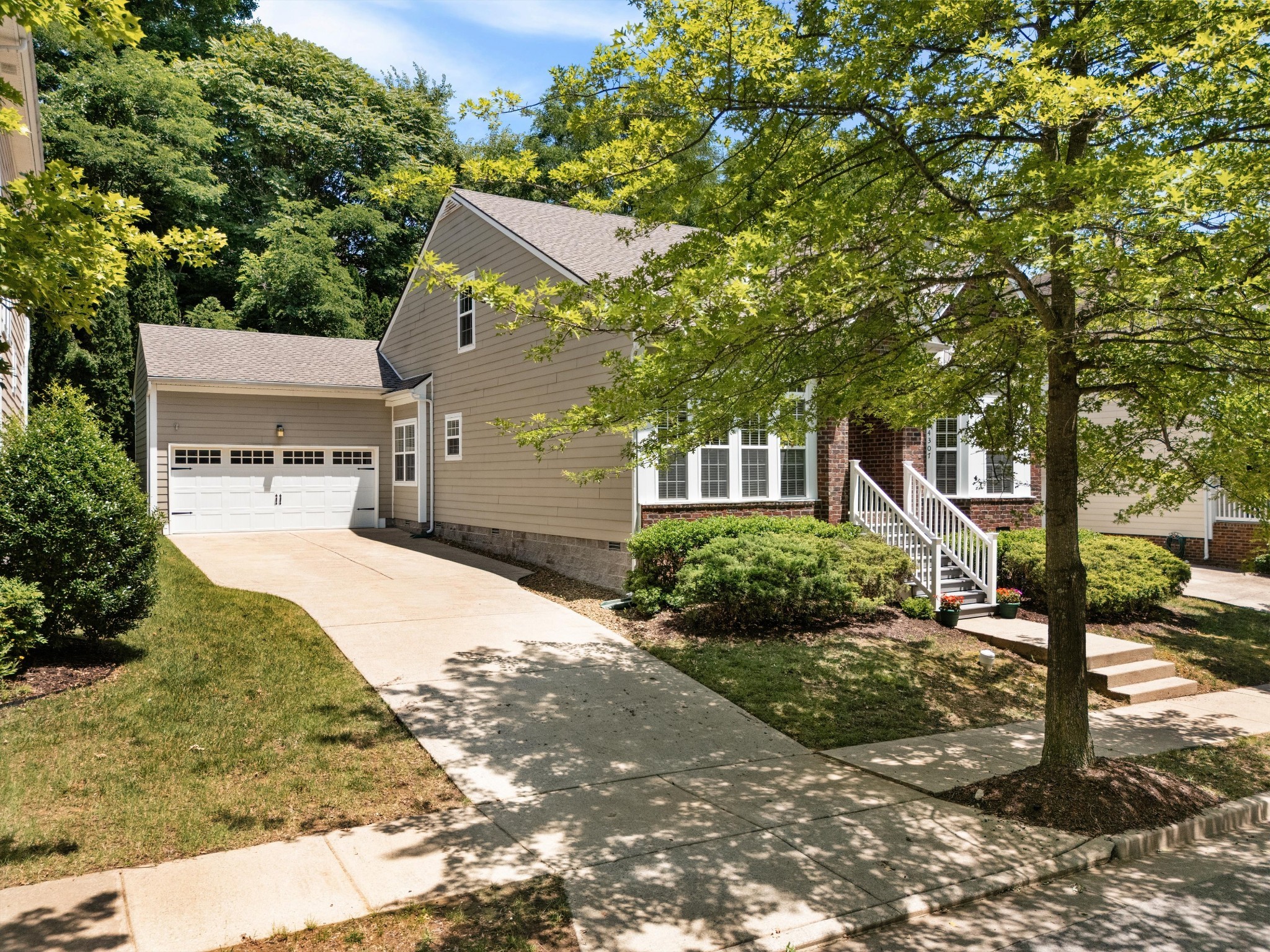 4307 Barnes Cove Dr Property Photo 3