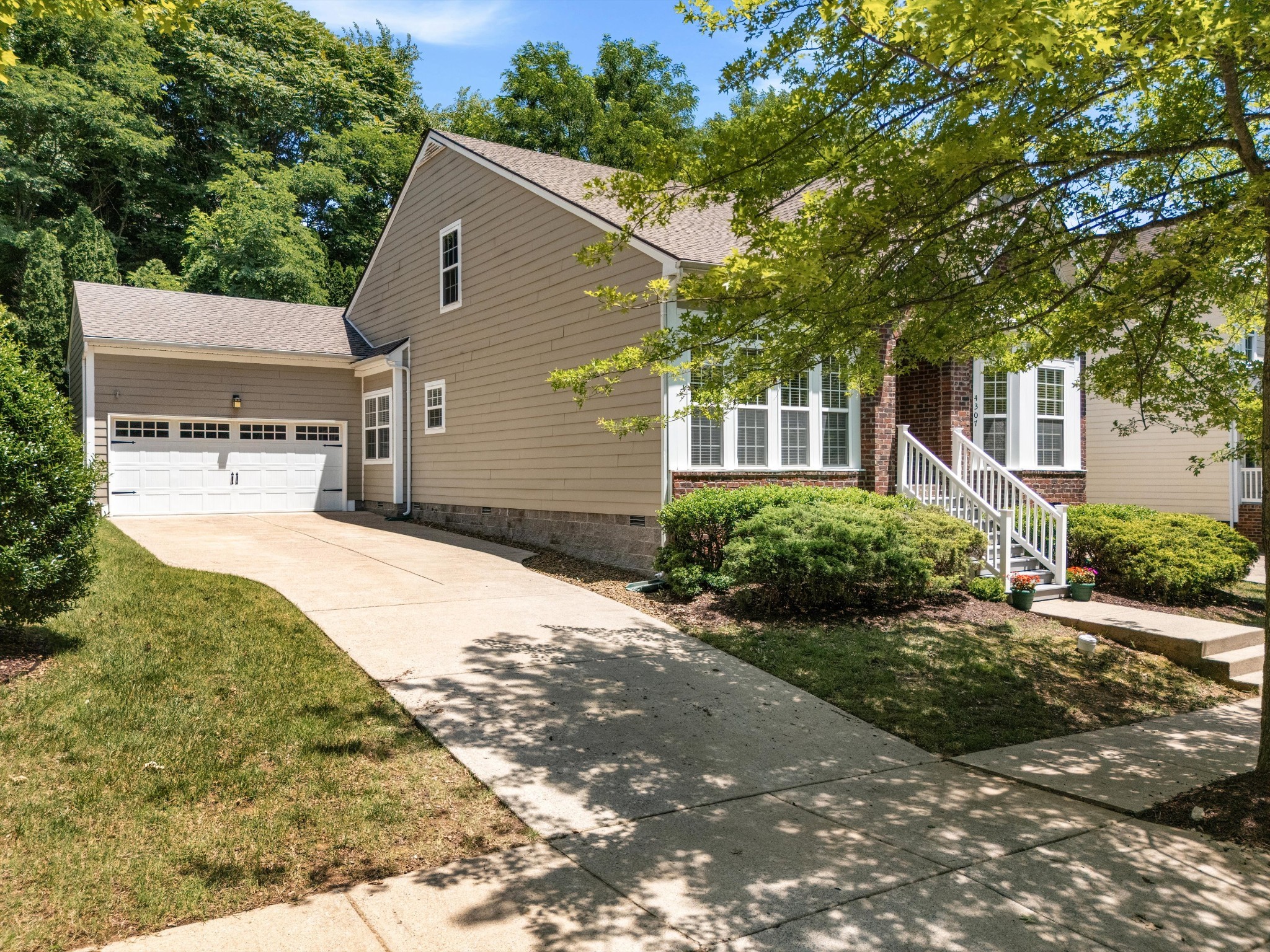 4307 Barnes Cove Dr Property Photo 4