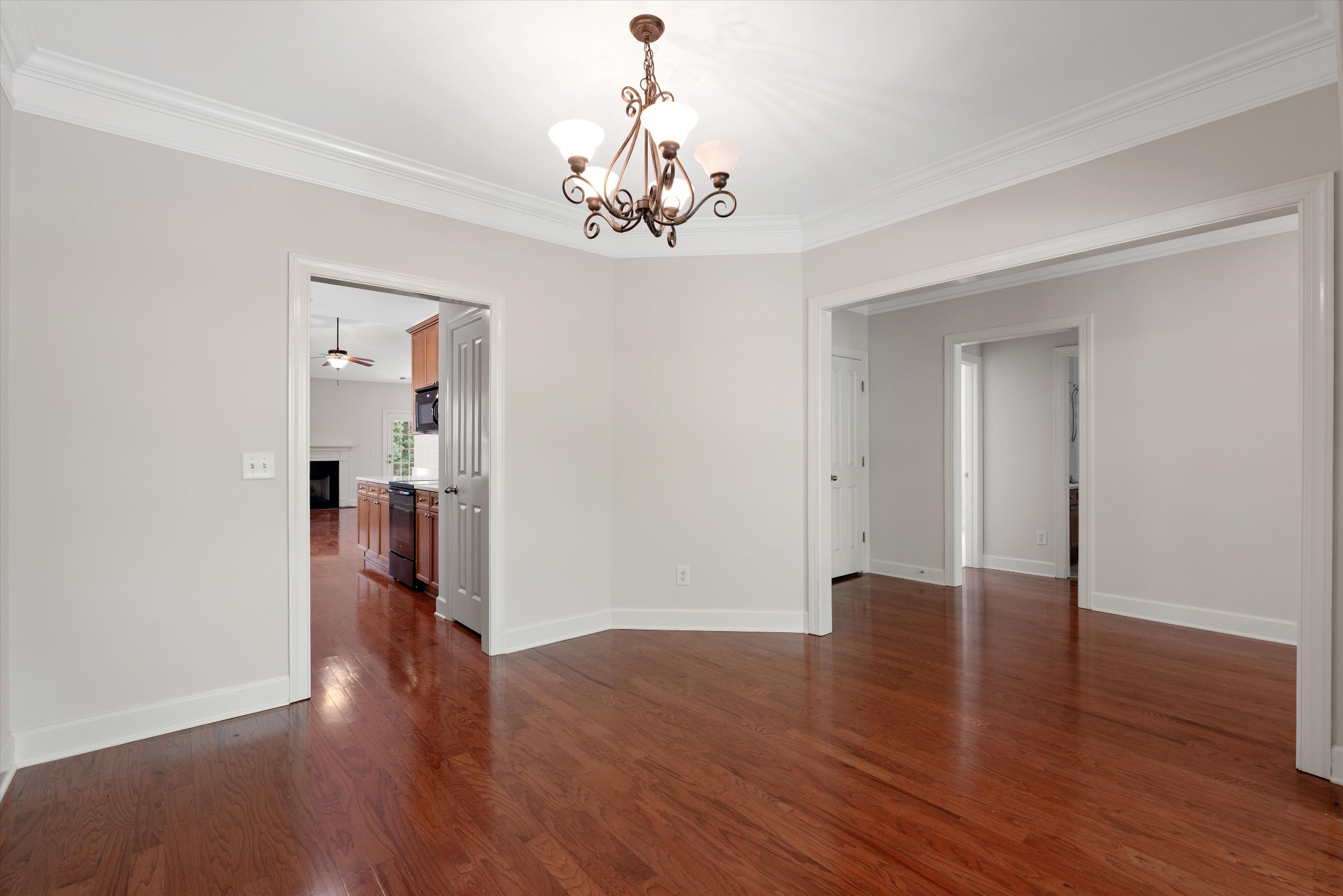 4307 Barnes Cove Dr Property Photo 16