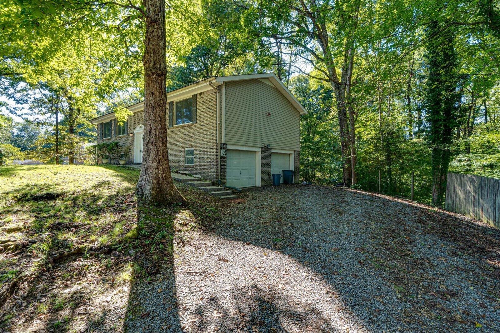 170 Chestuee Drive, Ne Property Photo 3